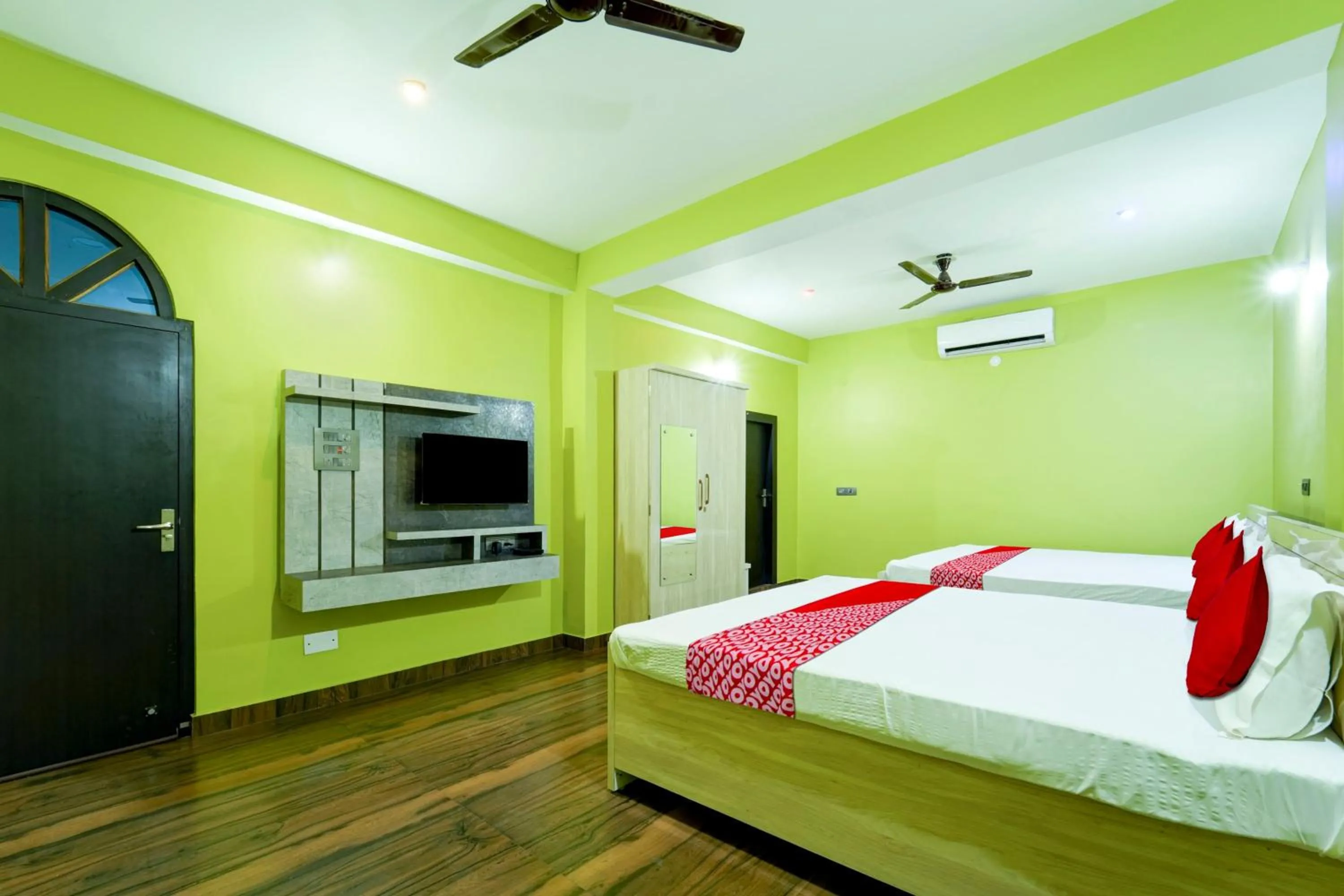 Bedroom in FabExpress JT Complex