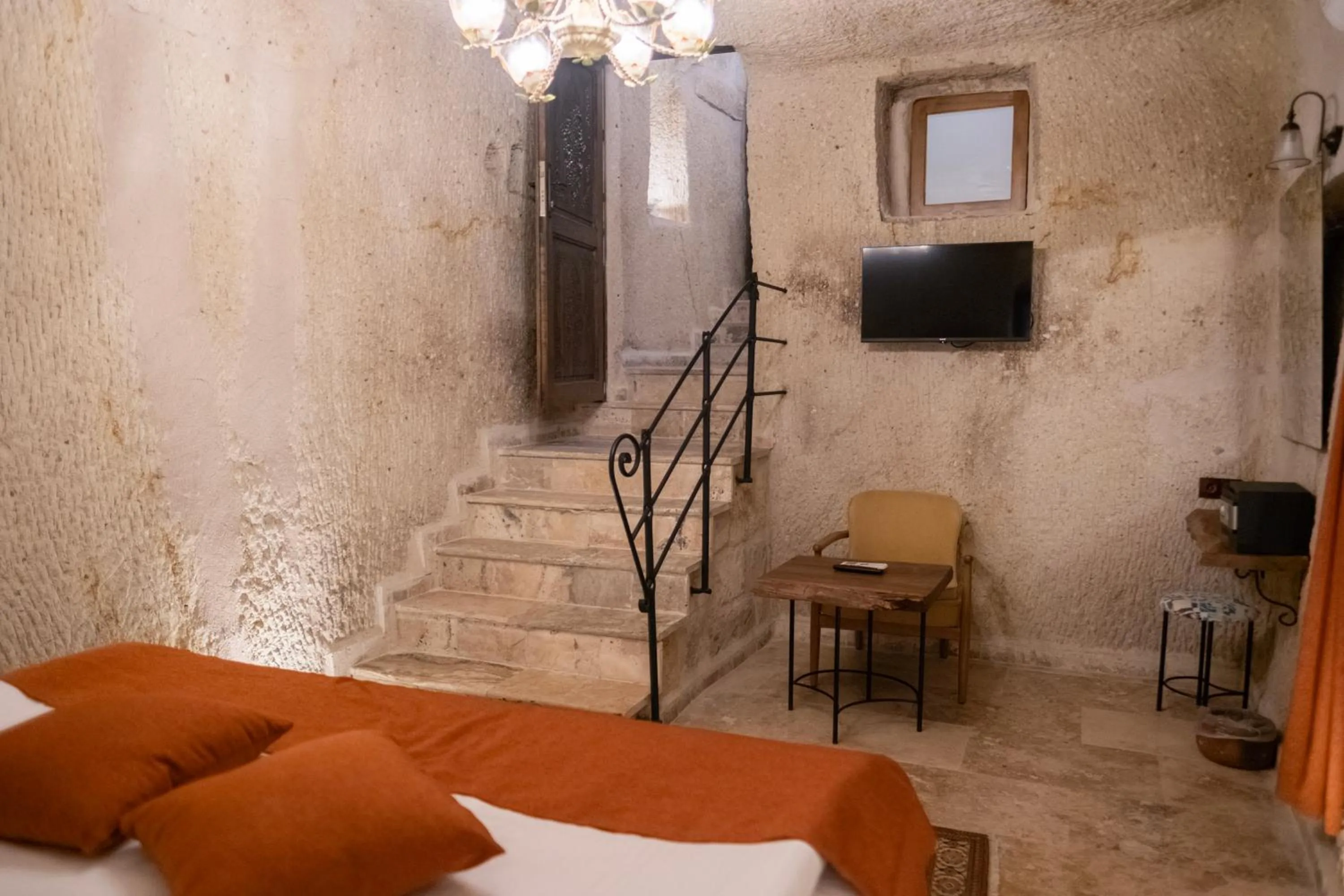 TV and multimedia, Bed in Peruna Cave