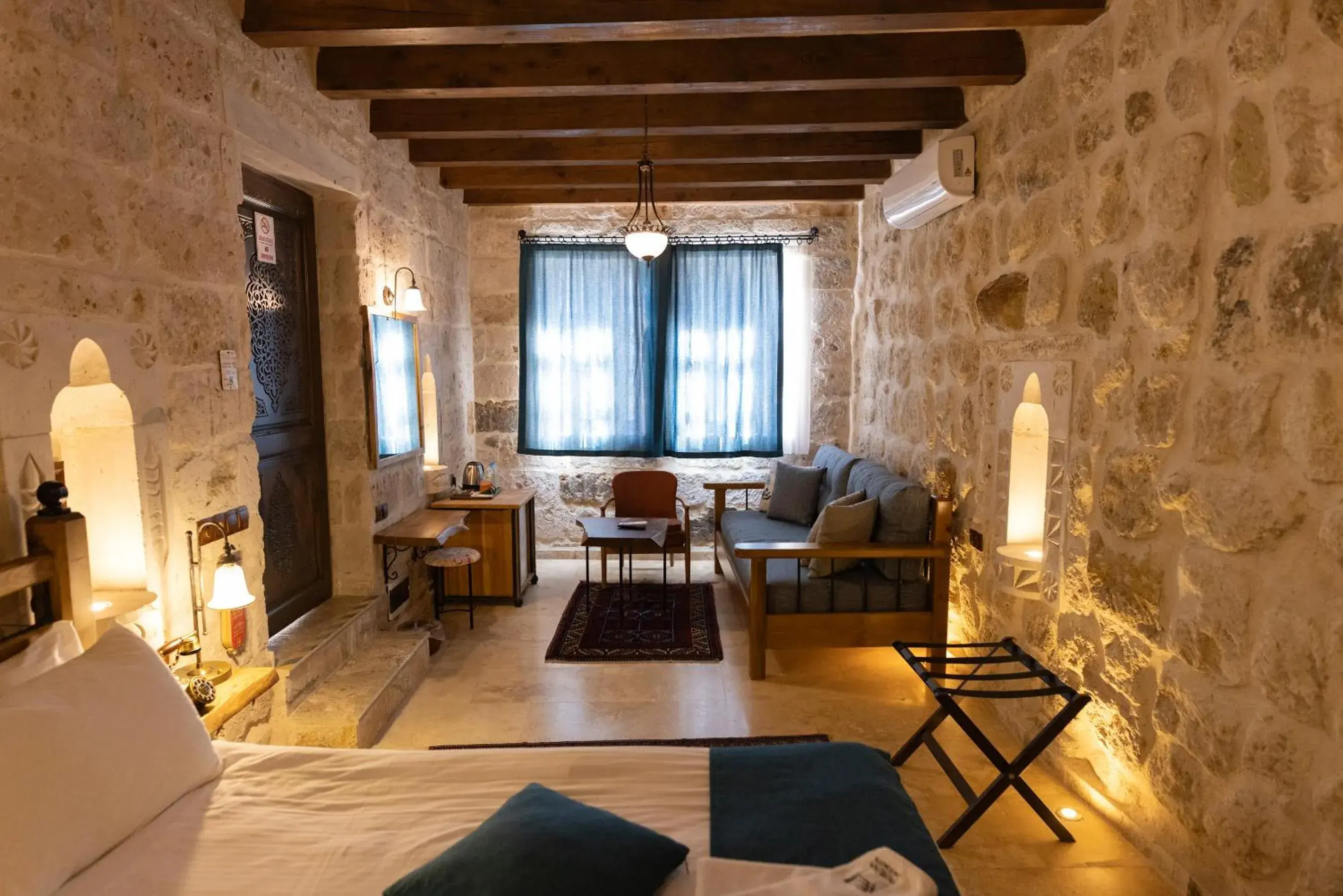 Deluxe Double Room in Peruna Cave Deluxe Double Room in Peruna Cave