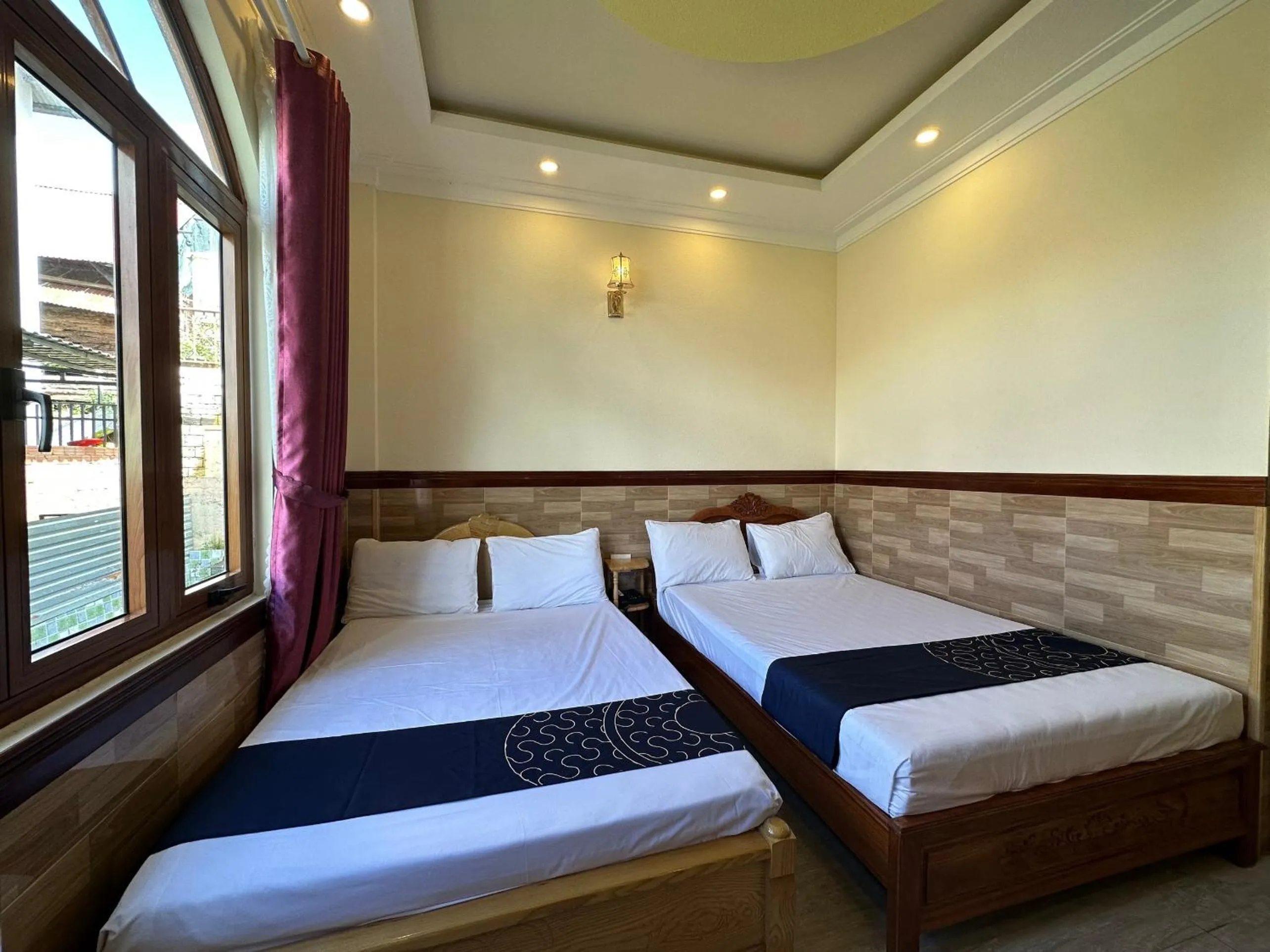 Bedroom, Bed in Capital O 1198 Dinh Loan Hotel