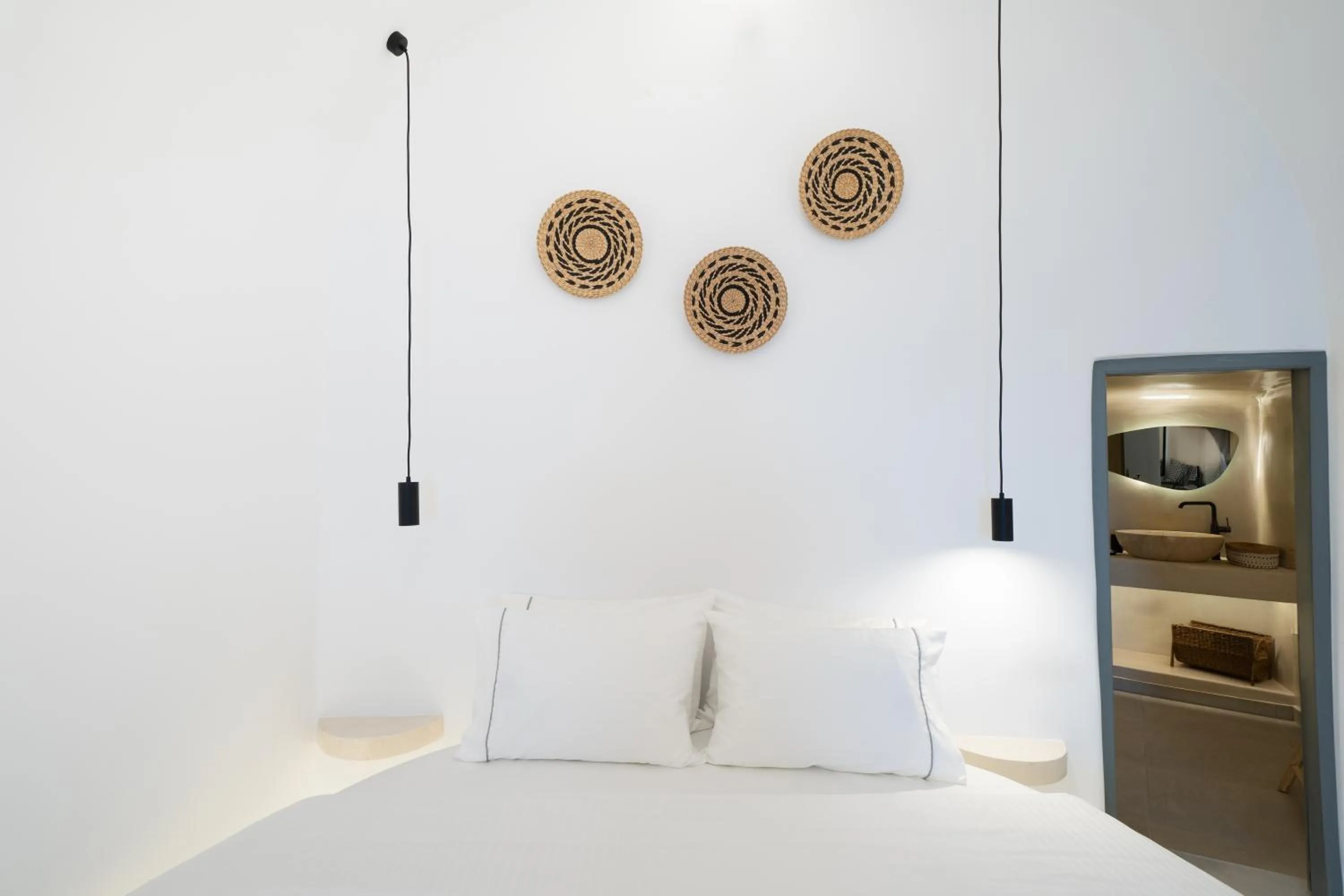 Bed in Bligos Villas