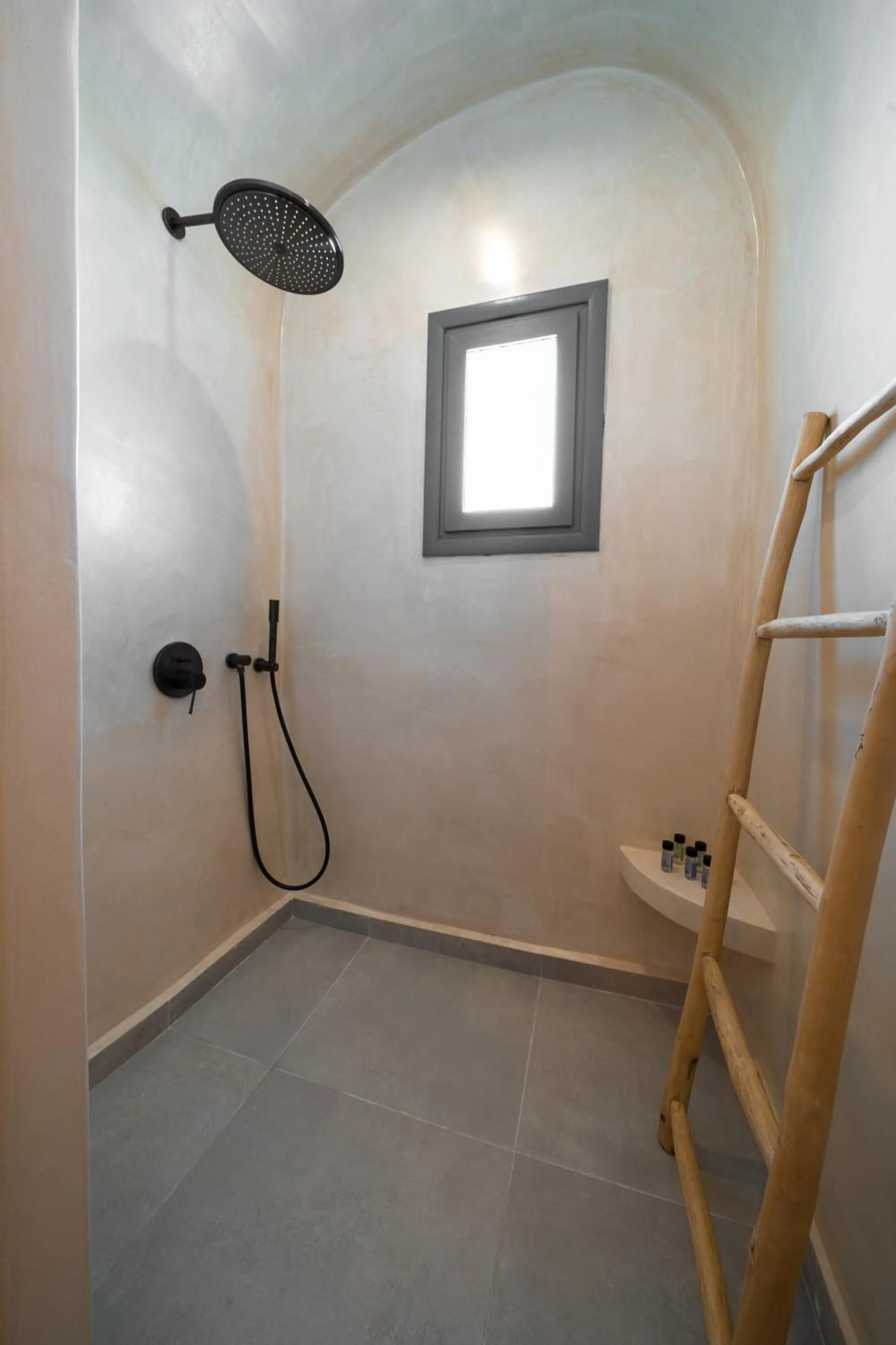 Shower in Bligos Villas