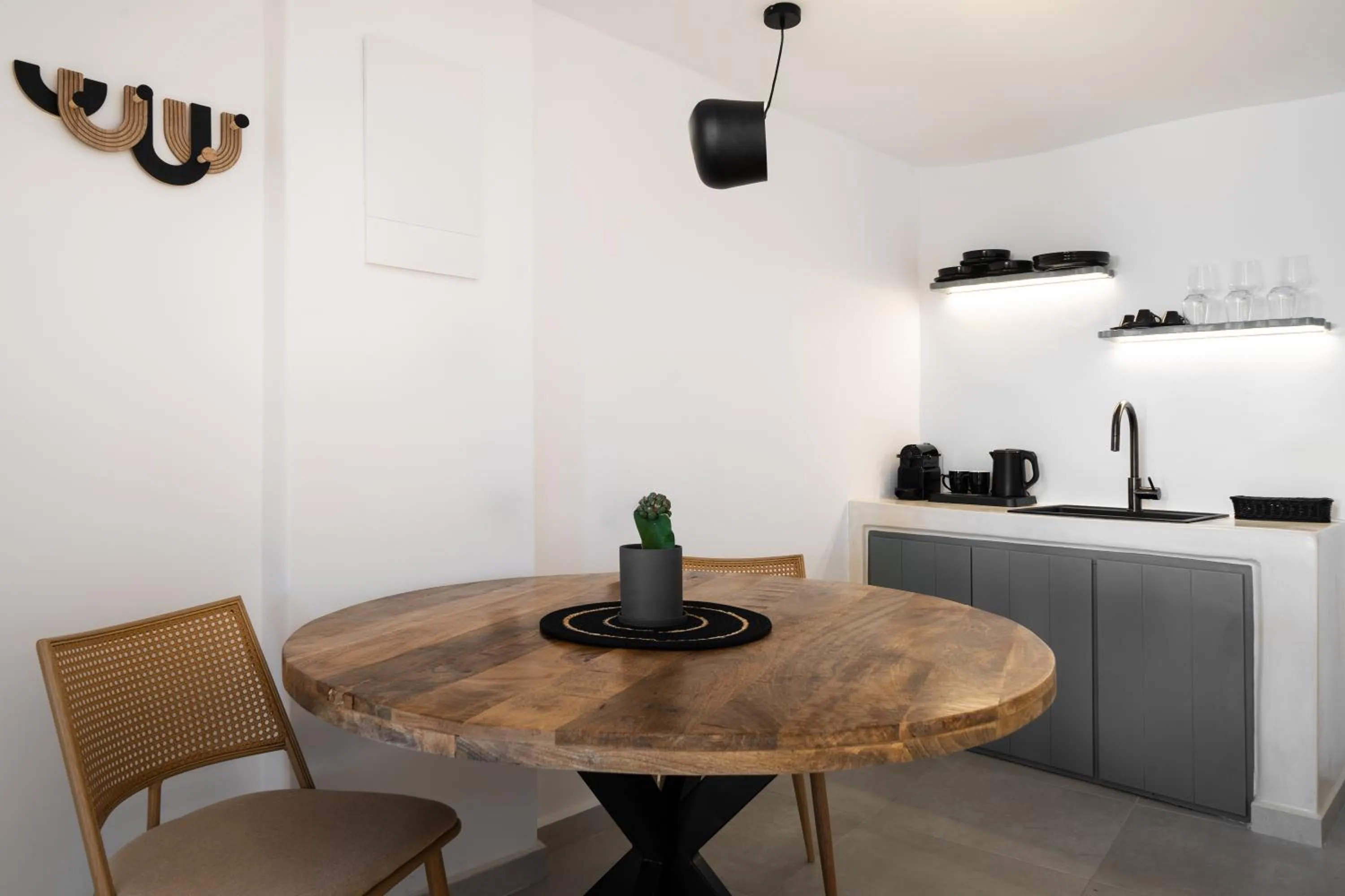Dining area in Bligos Villas