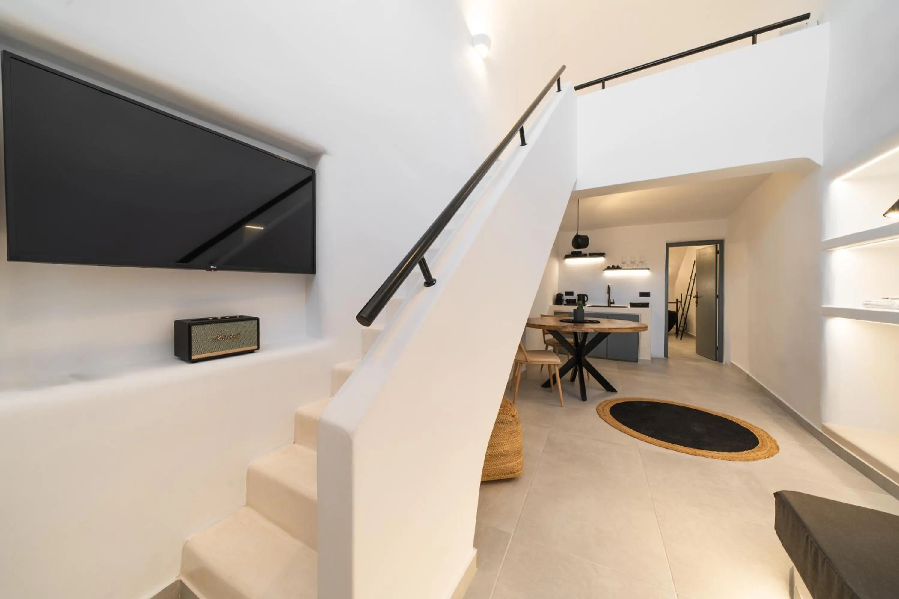 Photo of the whole room in Bligos Villas