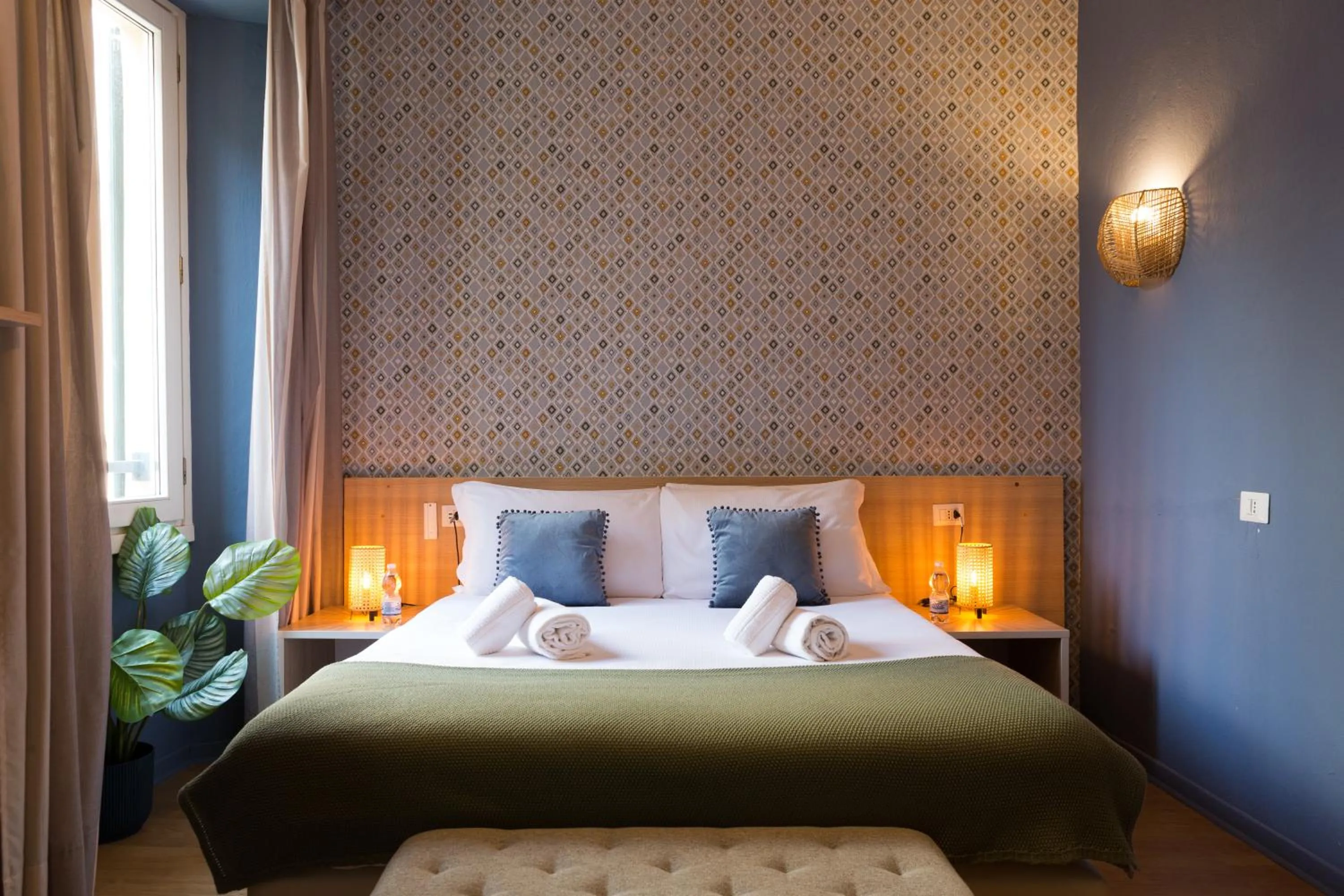 Bed in The Convo Lake Como