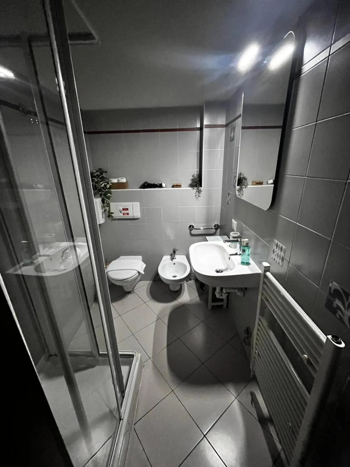 Toilet in The Convo Lake Como