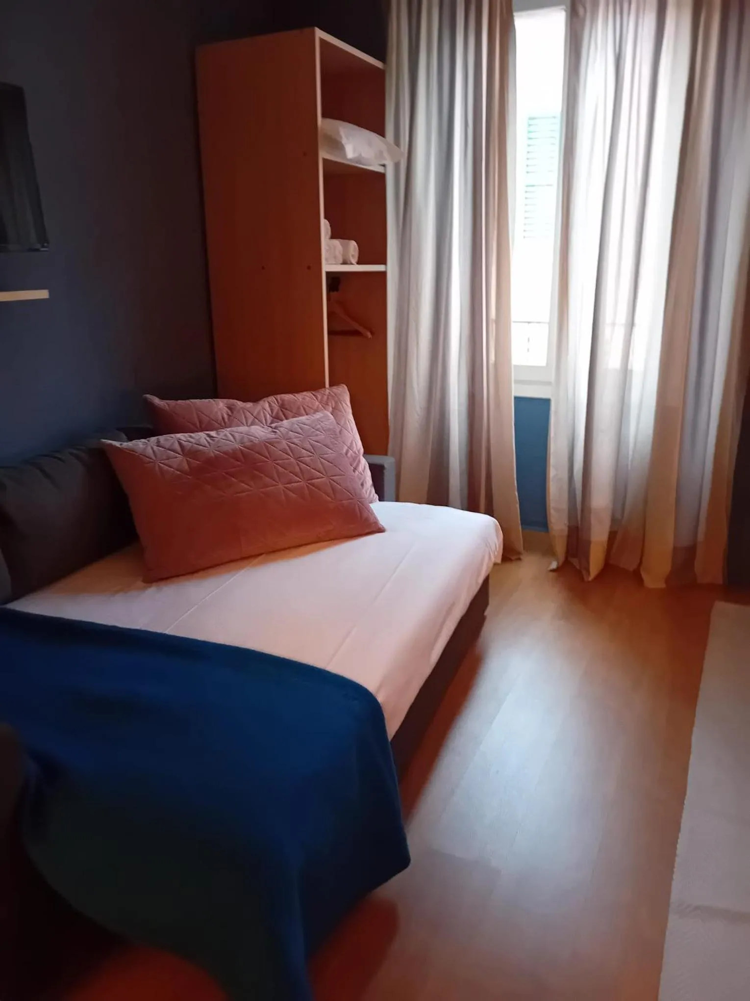 Bedroom, Bed in The Convo Lake Como