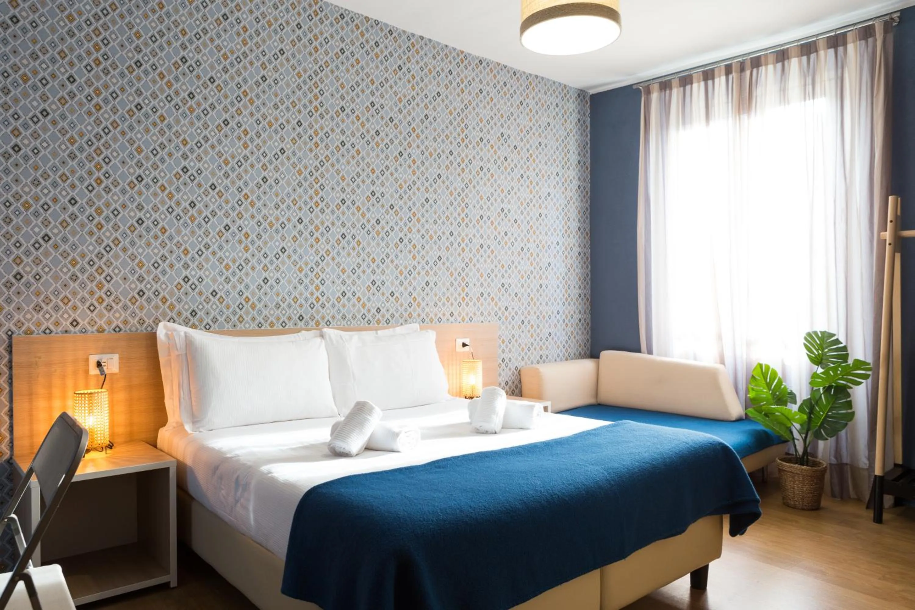 Bed in The Convo Lake Como