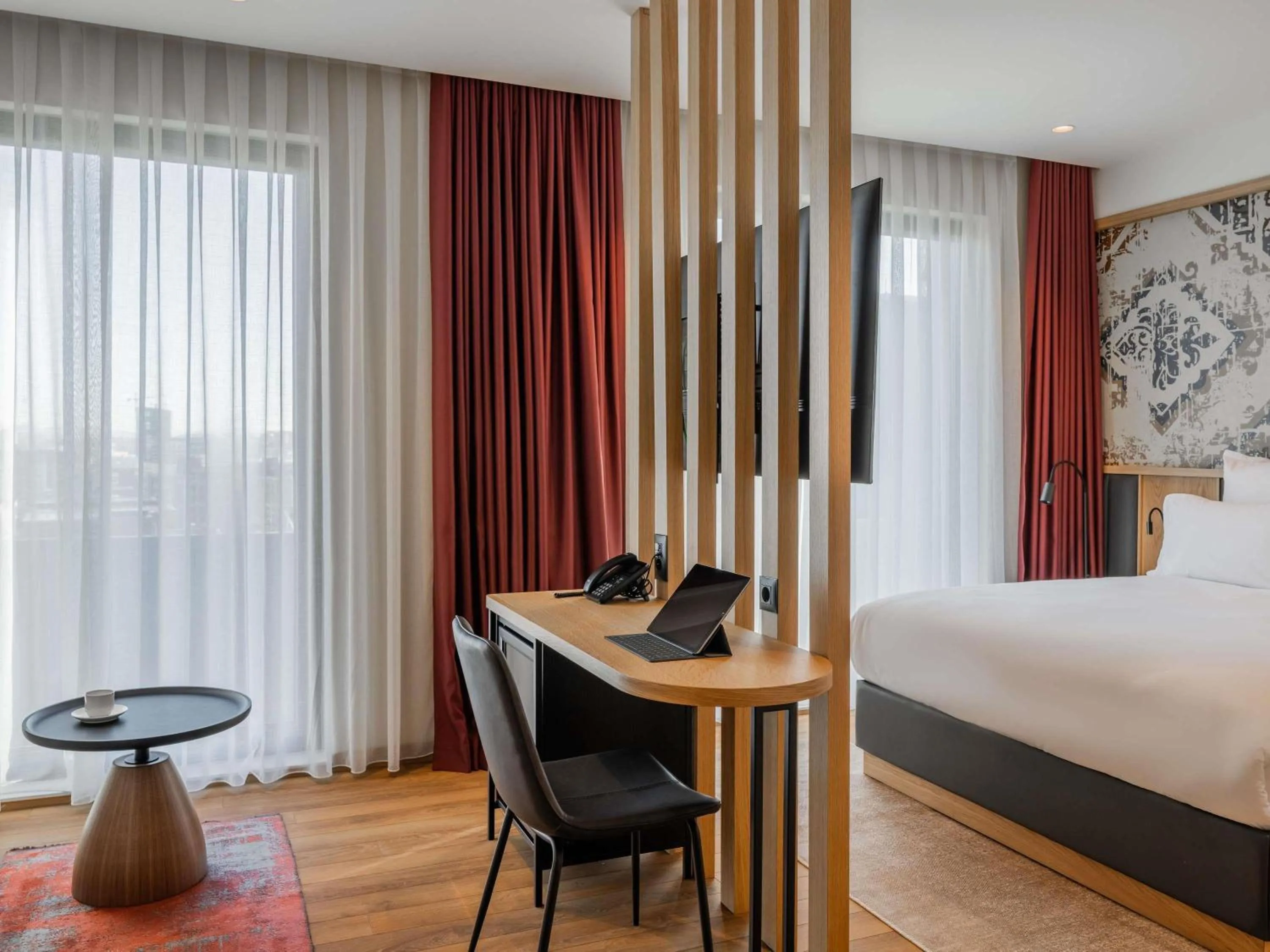 Bedroom, Bed in Mercure Prishtina City