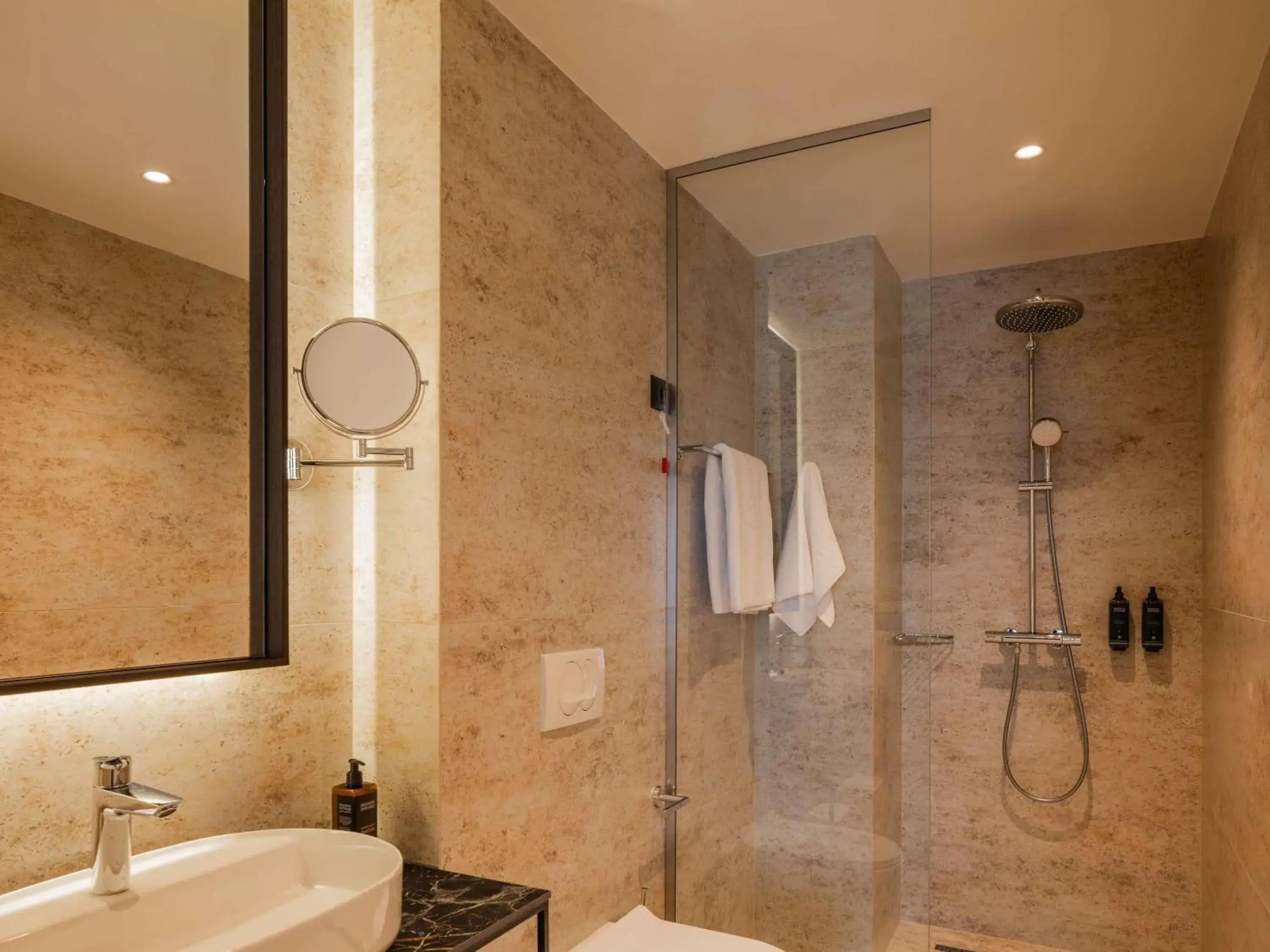 Classic Room with Double Bed - single occupancy in Mercure Prishtina City Classic Room with Double Bed - single occupancy in Mercure Prishtina City