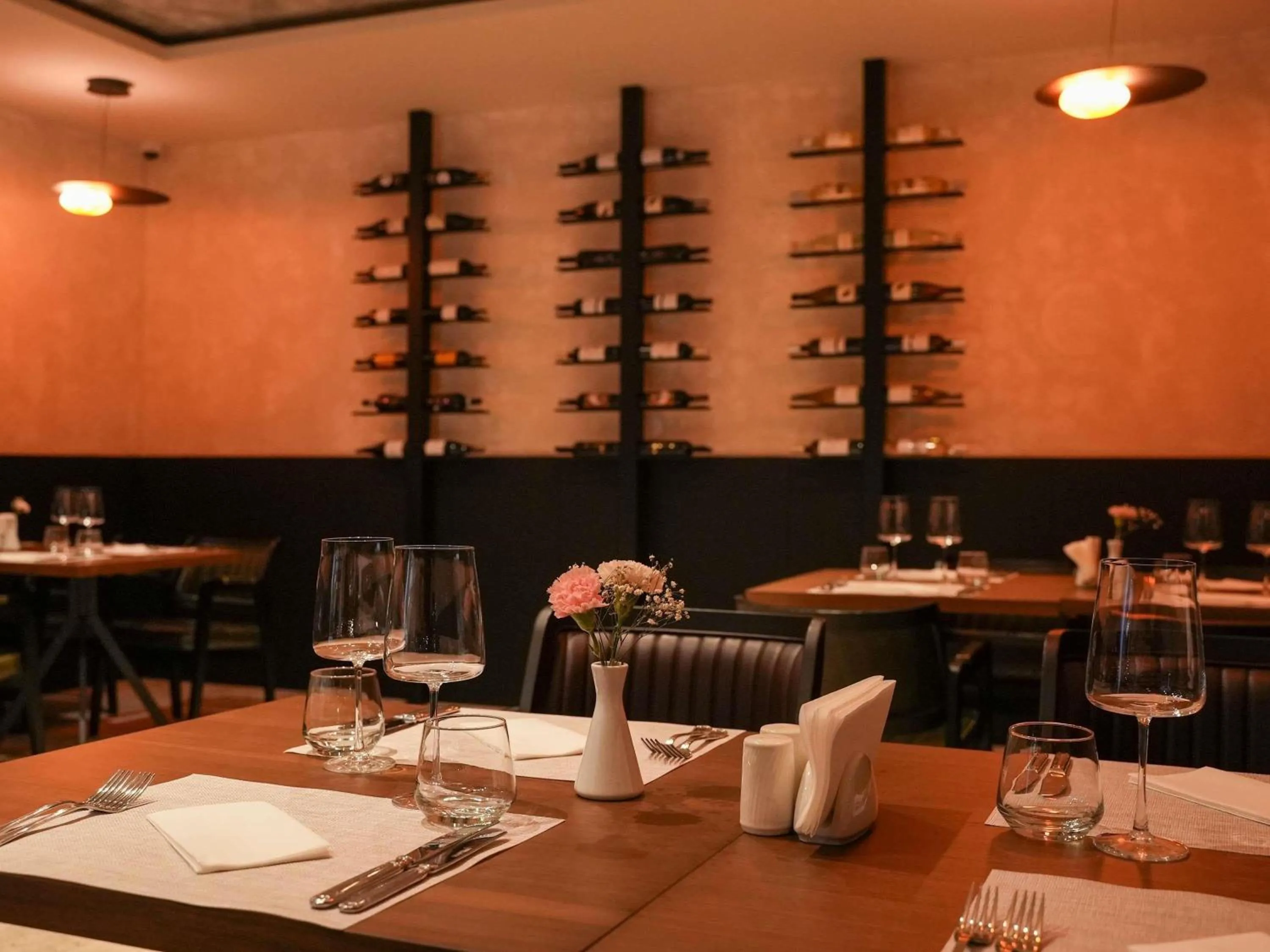 Restaurant/places to eat in Mercure Prishtina City