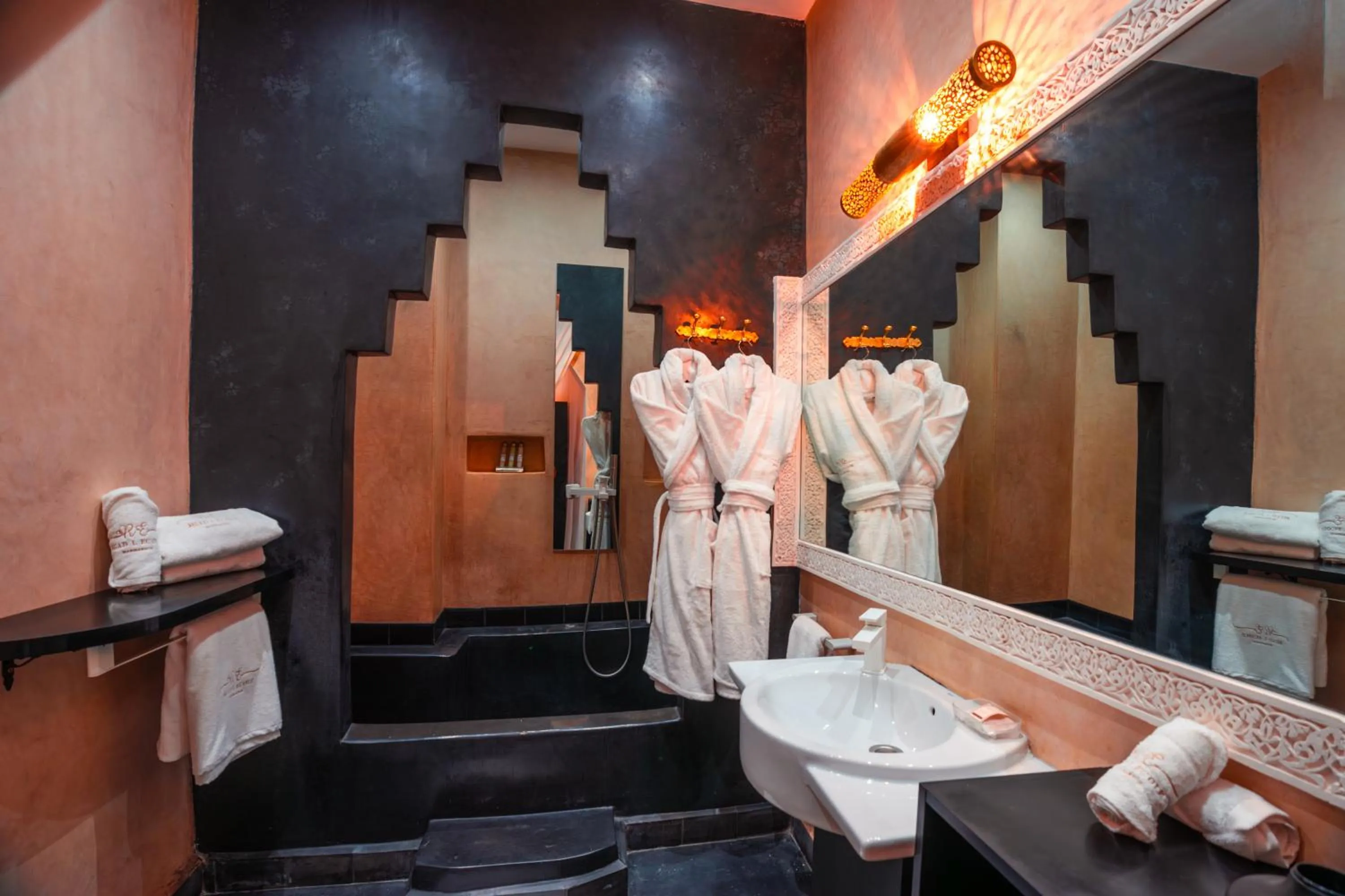 Bathroom in Riad L'ECOLE