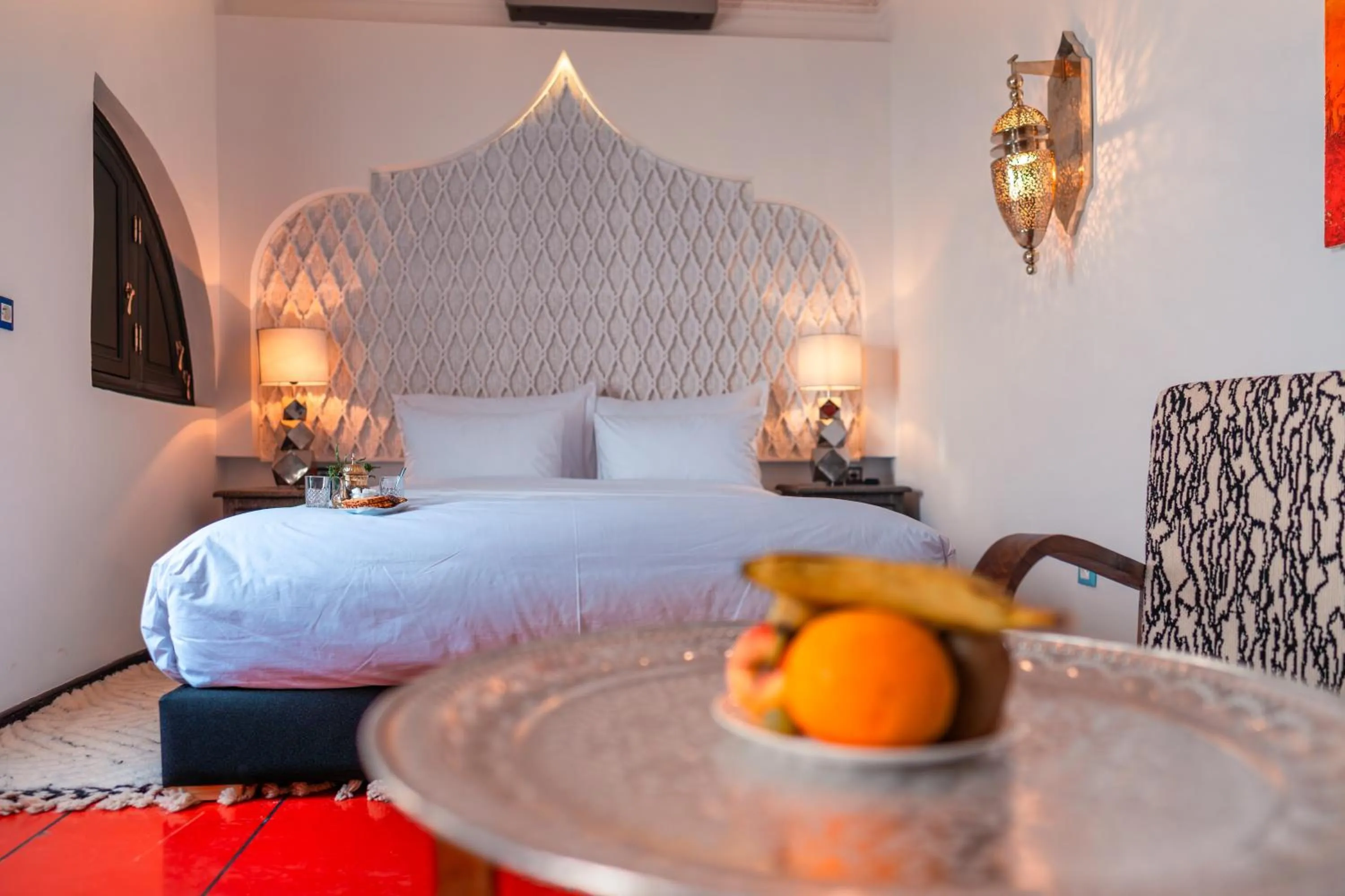 Bed in Riad L'ECOLE