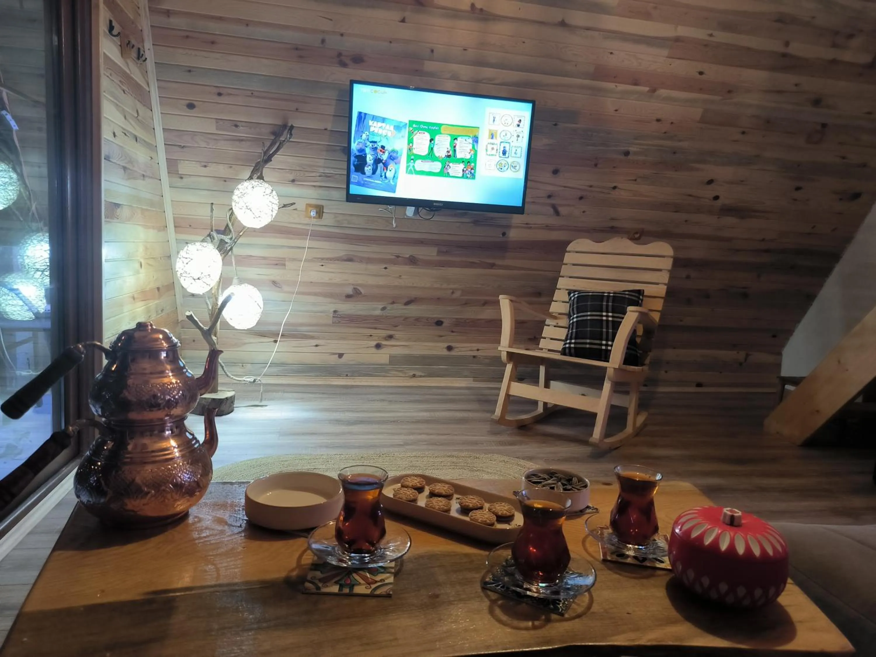 TV and multimedia in Neyla Suit Bungalow