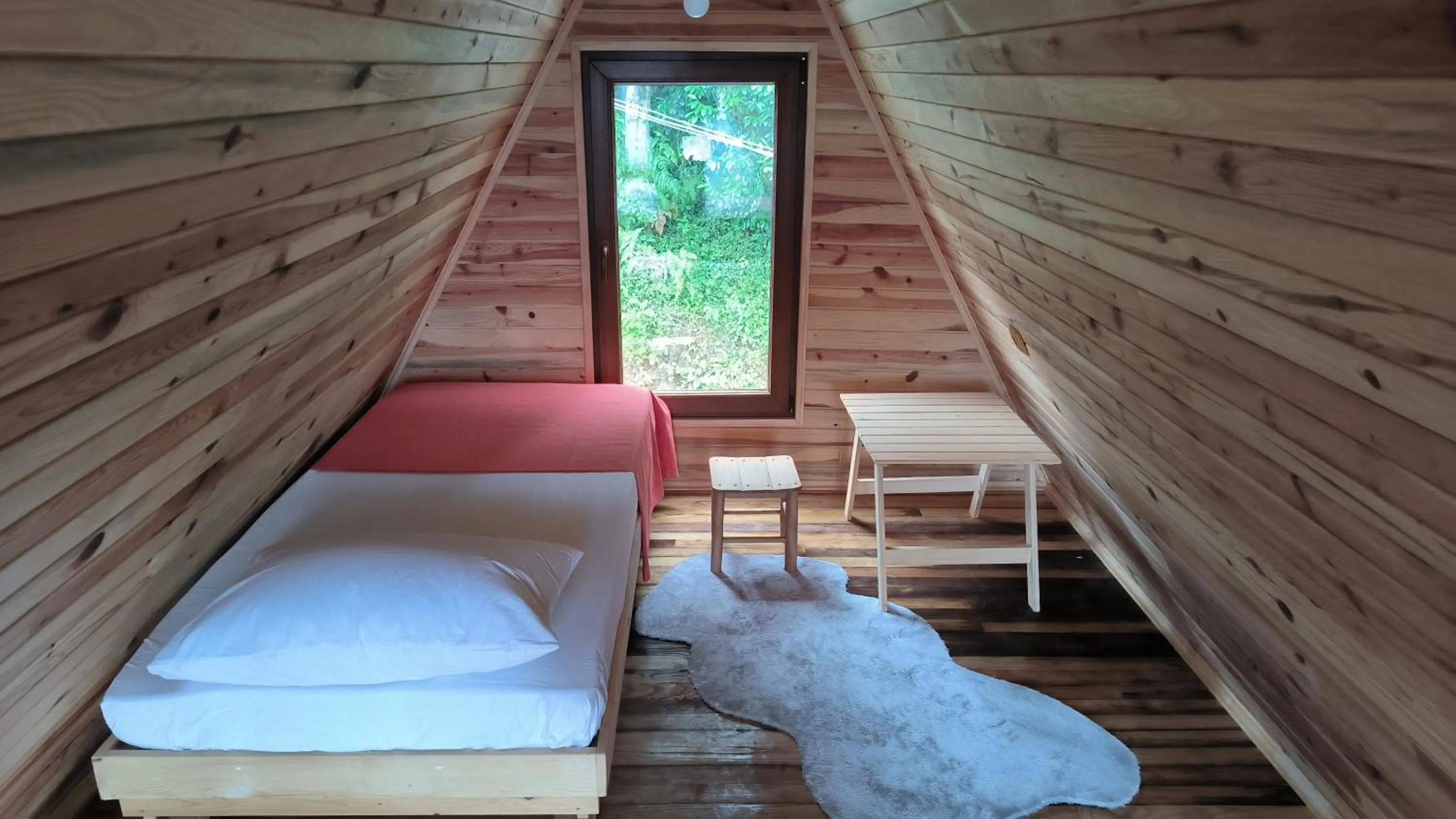 Bed in Neyla Suit Bungalow