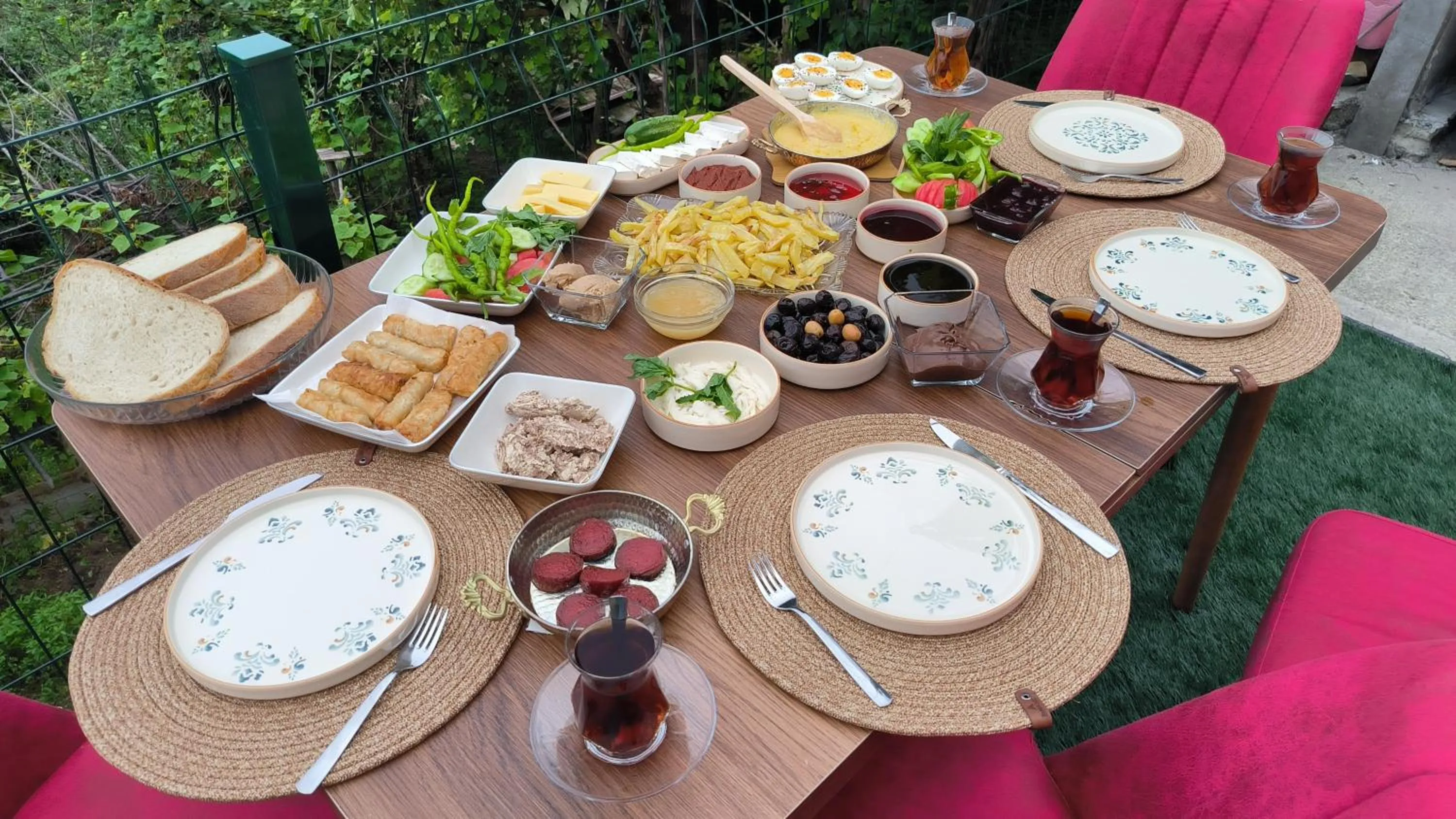 Breakfast in Neyla Suit Bungalow