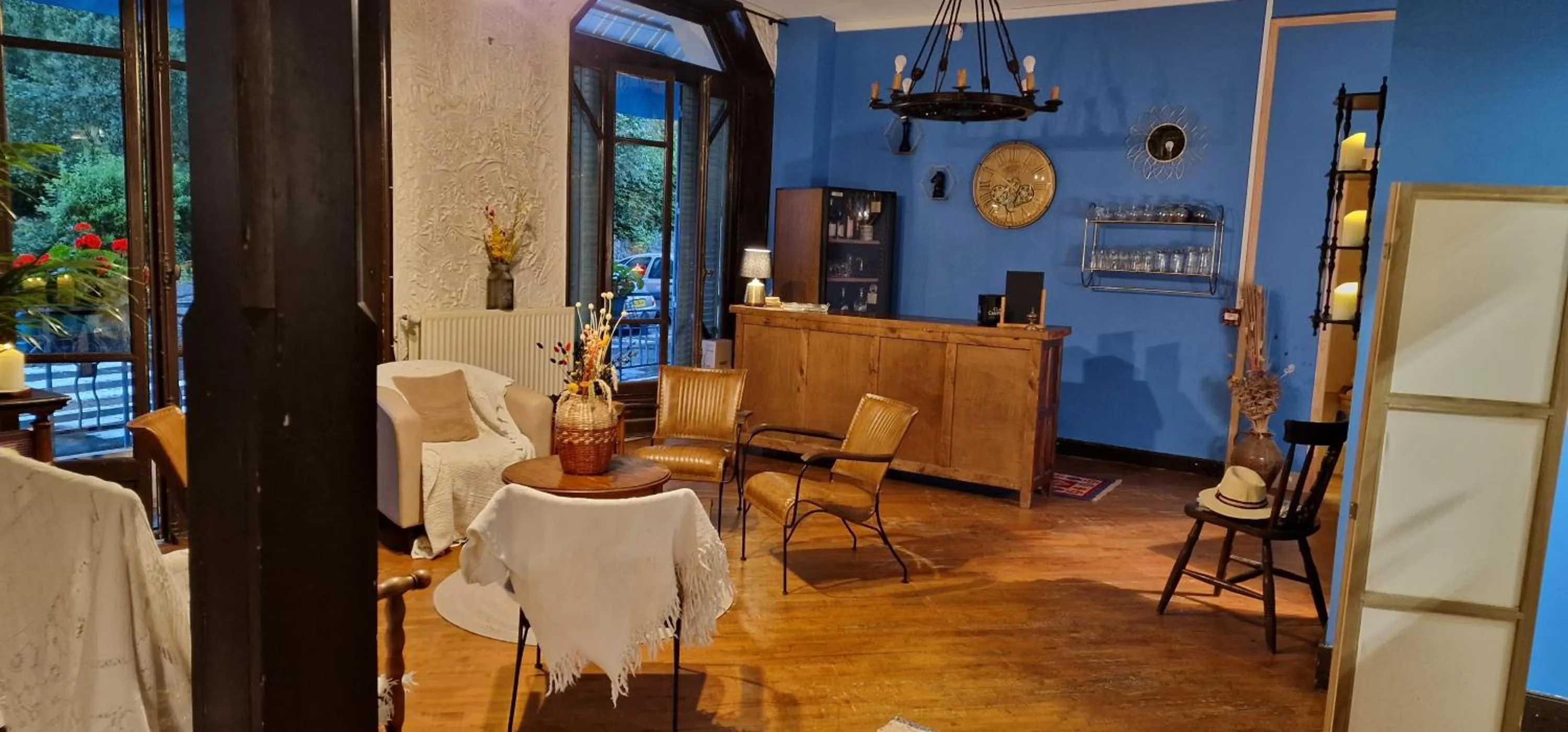 Lounge or bar in Hotel ChezJeanne