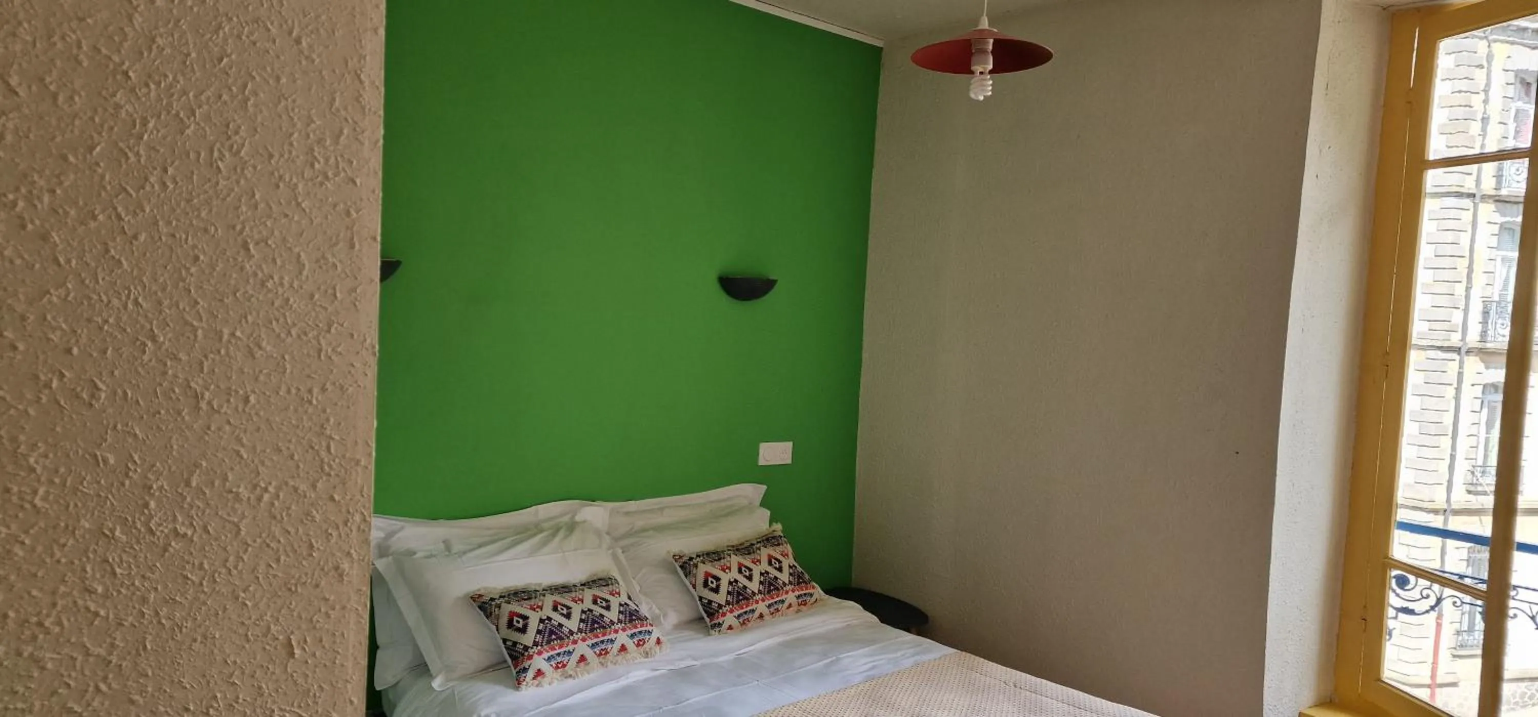 Photo of the whole room, Bed in Hotel ChezJeanne