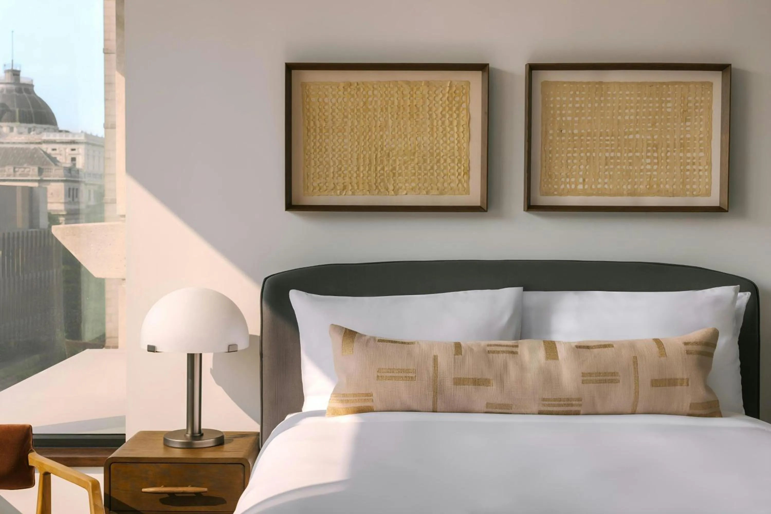 Bedroom, Bed in Sonder by Marriott Bonvoy Lambert Apartments Old Montreal