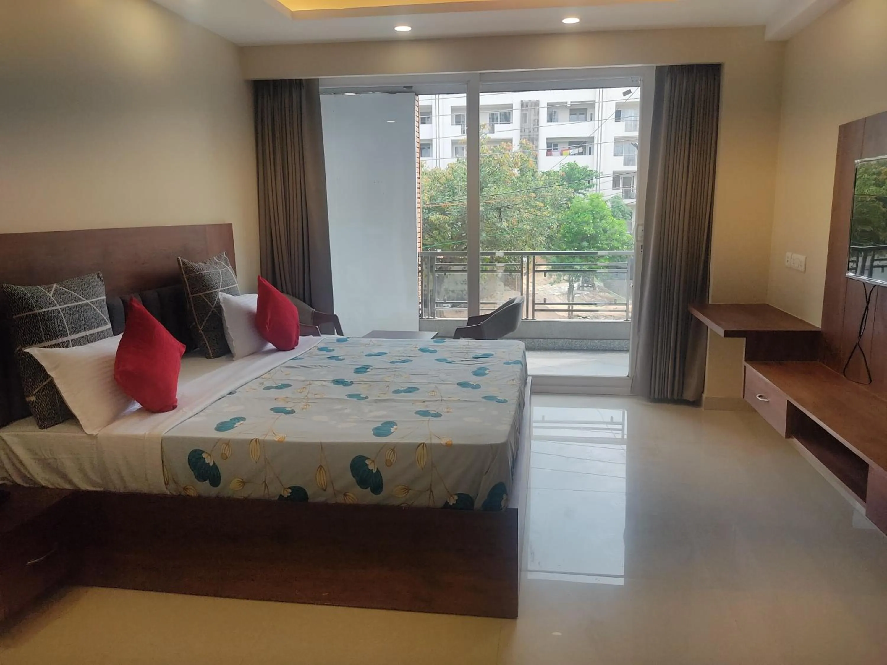 Bedroom, Bed in Perch Arbor Cyber City