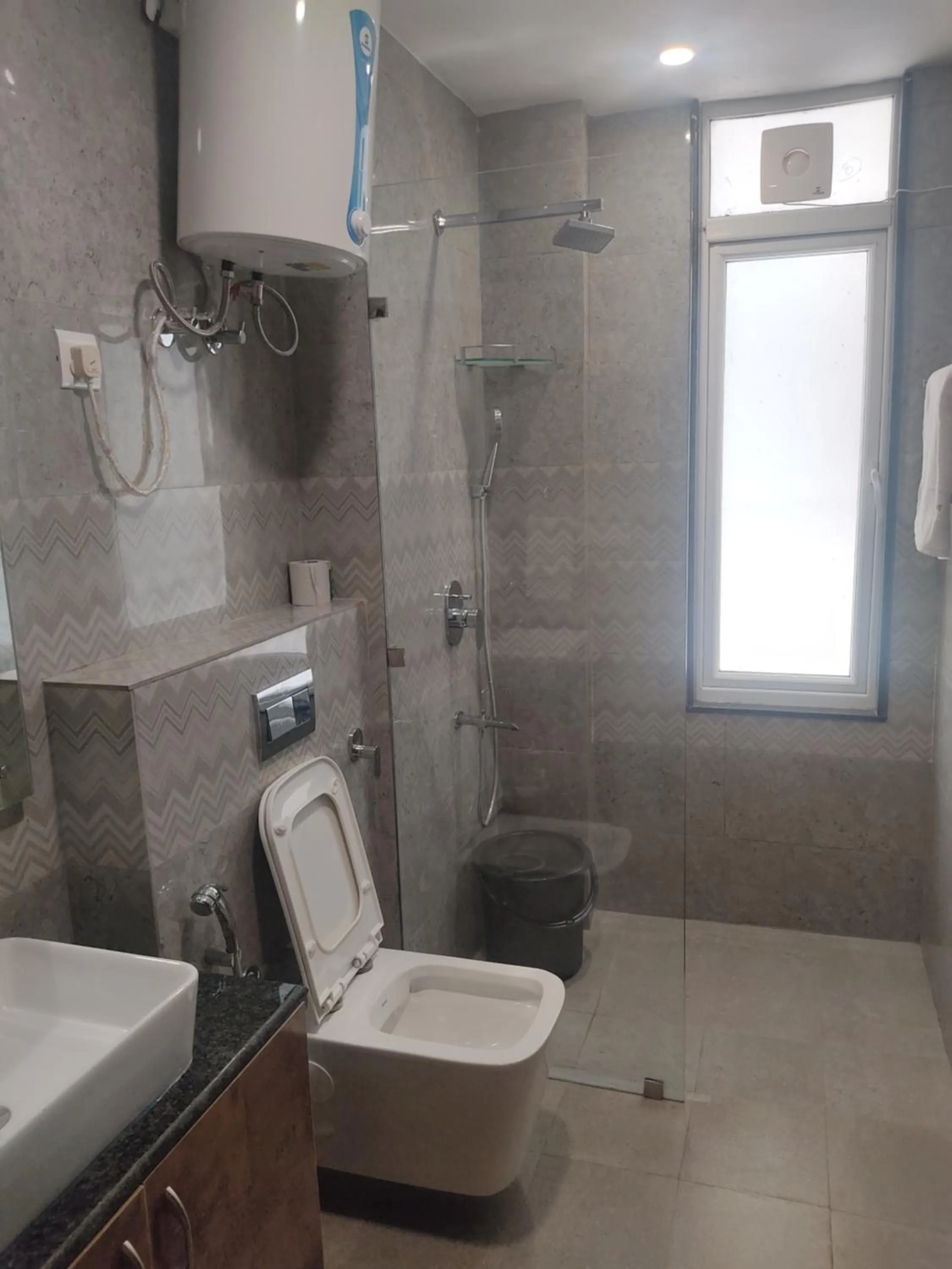 Toilet in Perch Arbor Cyber City