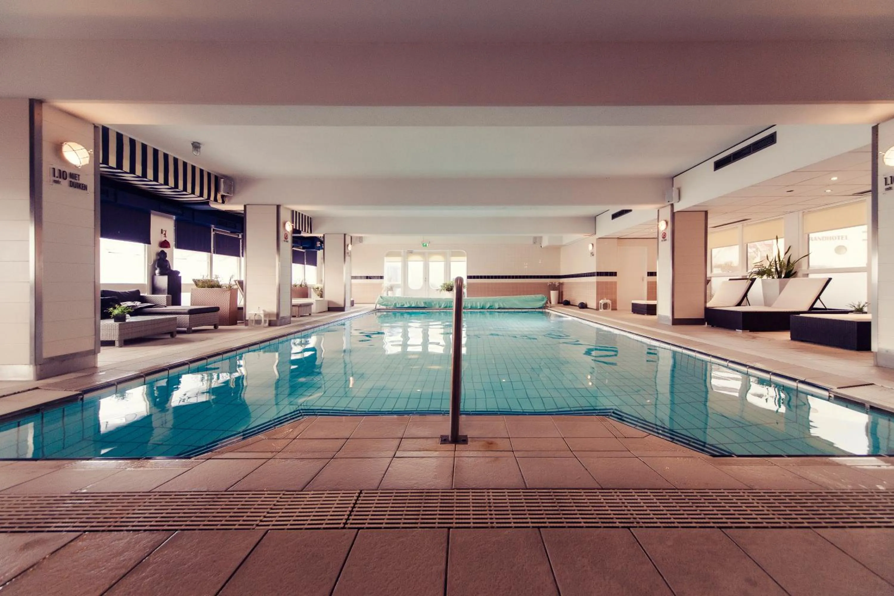 Swimming pool in Carlton Beach