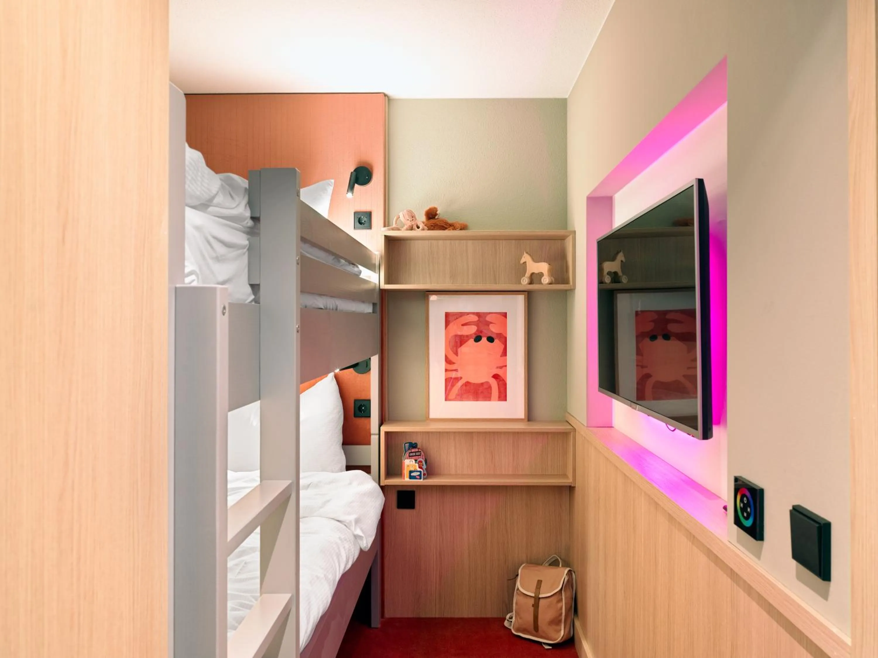 Bedroom, Bed in Carlton Beach