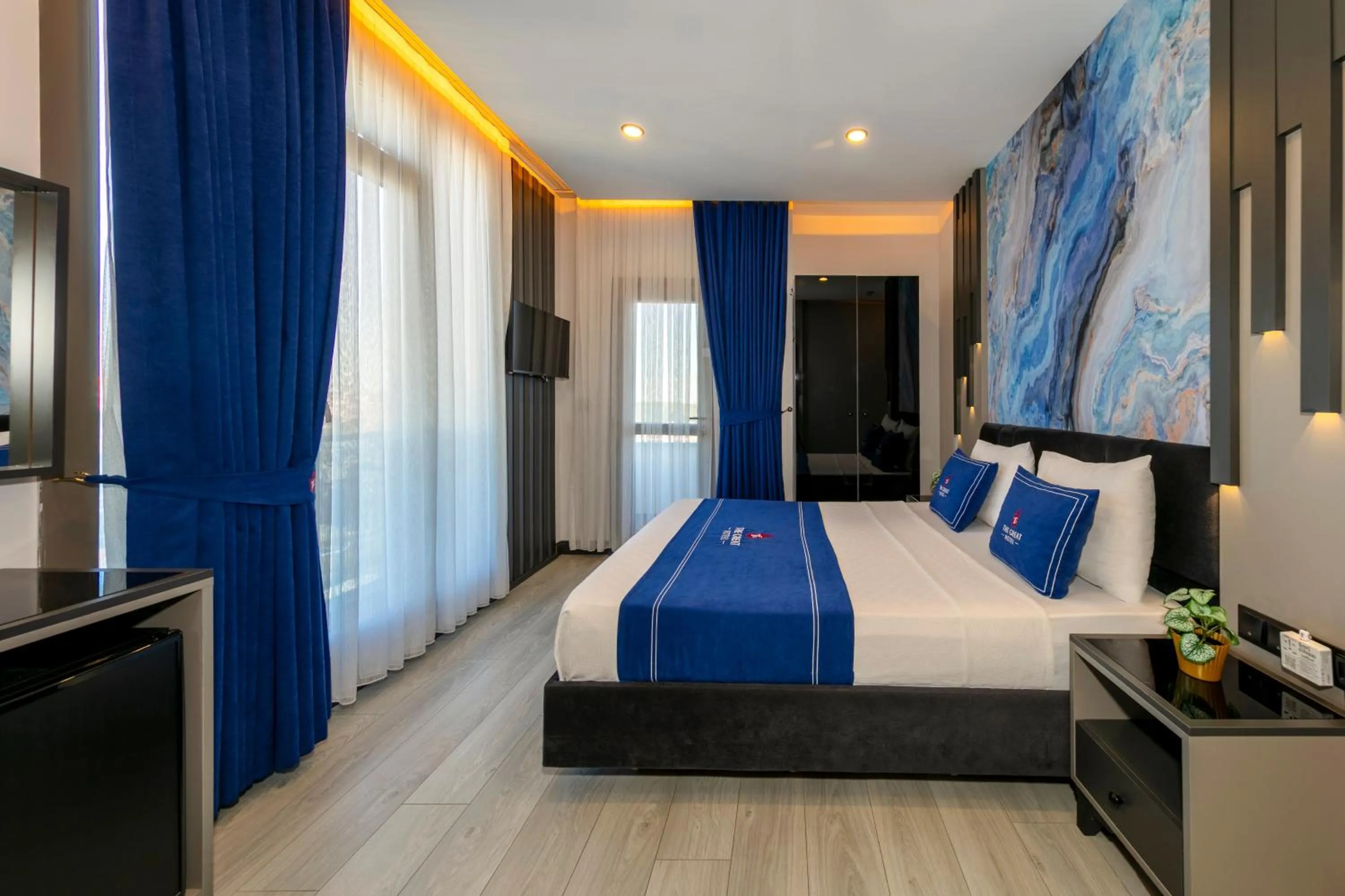 Bed in The Great Airport Hotel & Restaurant