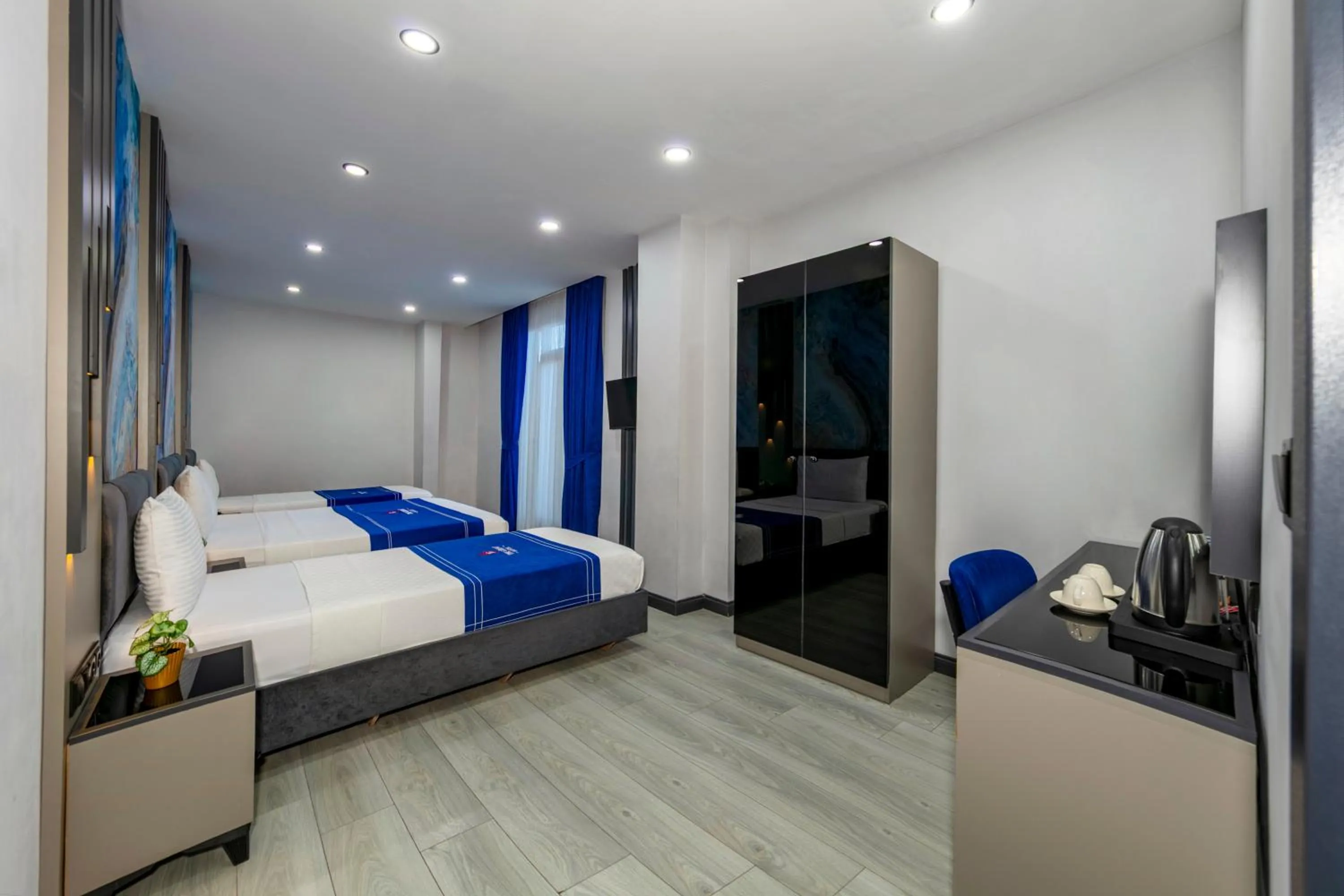 Bed in The Great Airport Hotel & Restaurant