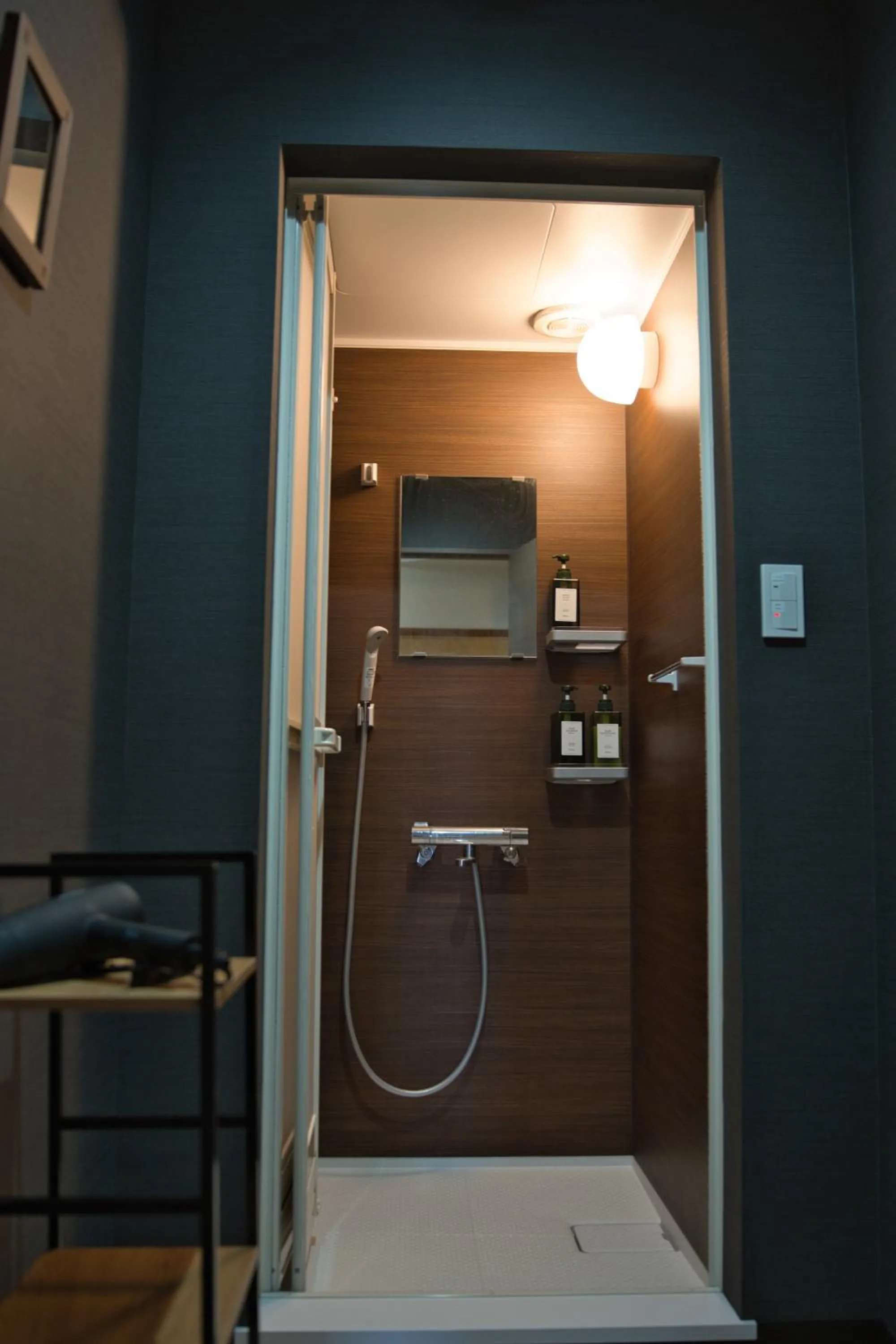 Shower in root hakone