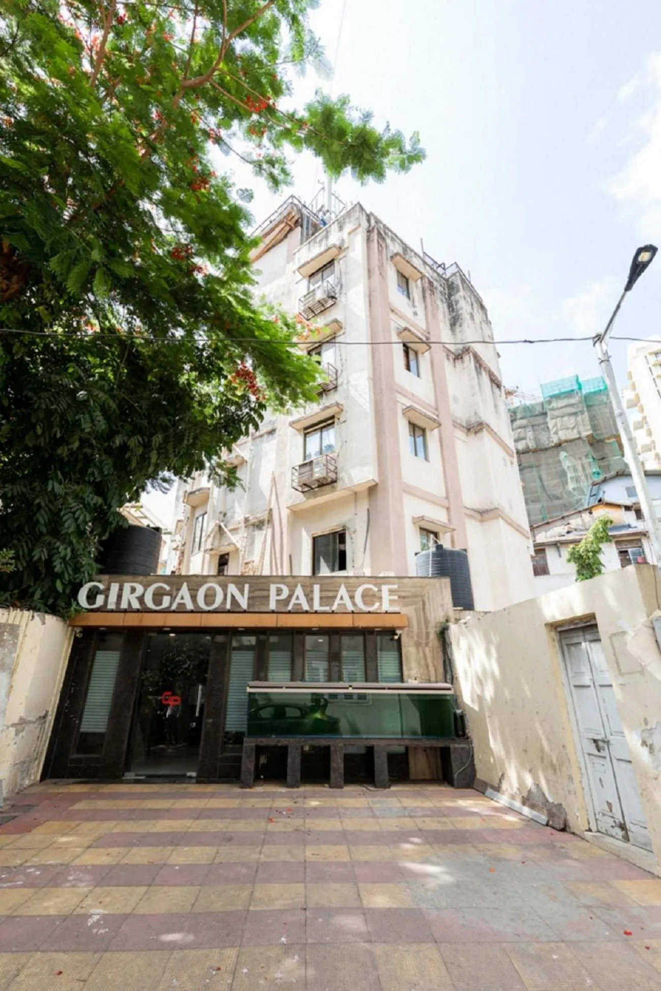 Facade/entrance in Hotel Girgaon Palace Near Chowpatty Beach