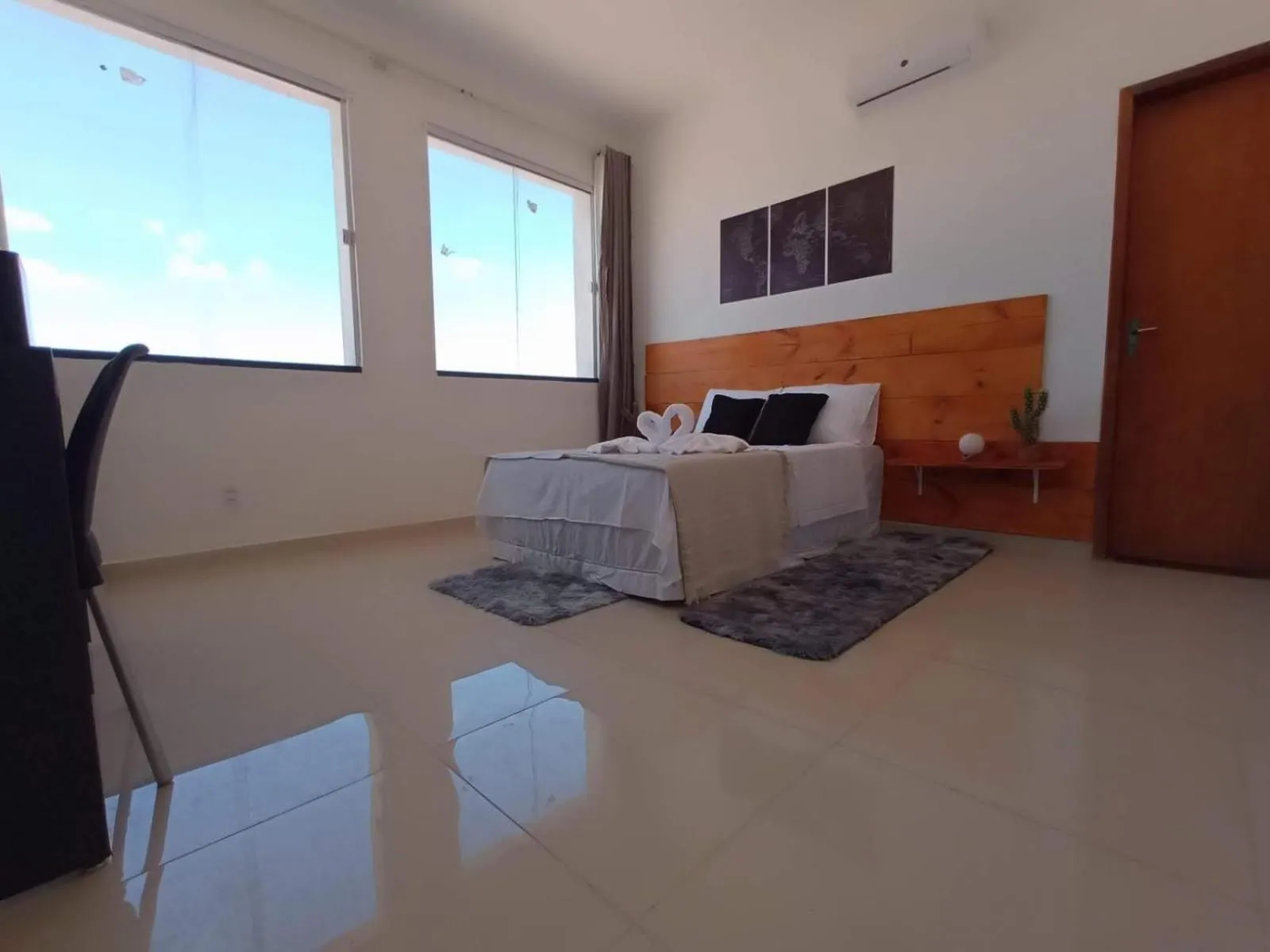 Bed in Central Palace Hotel