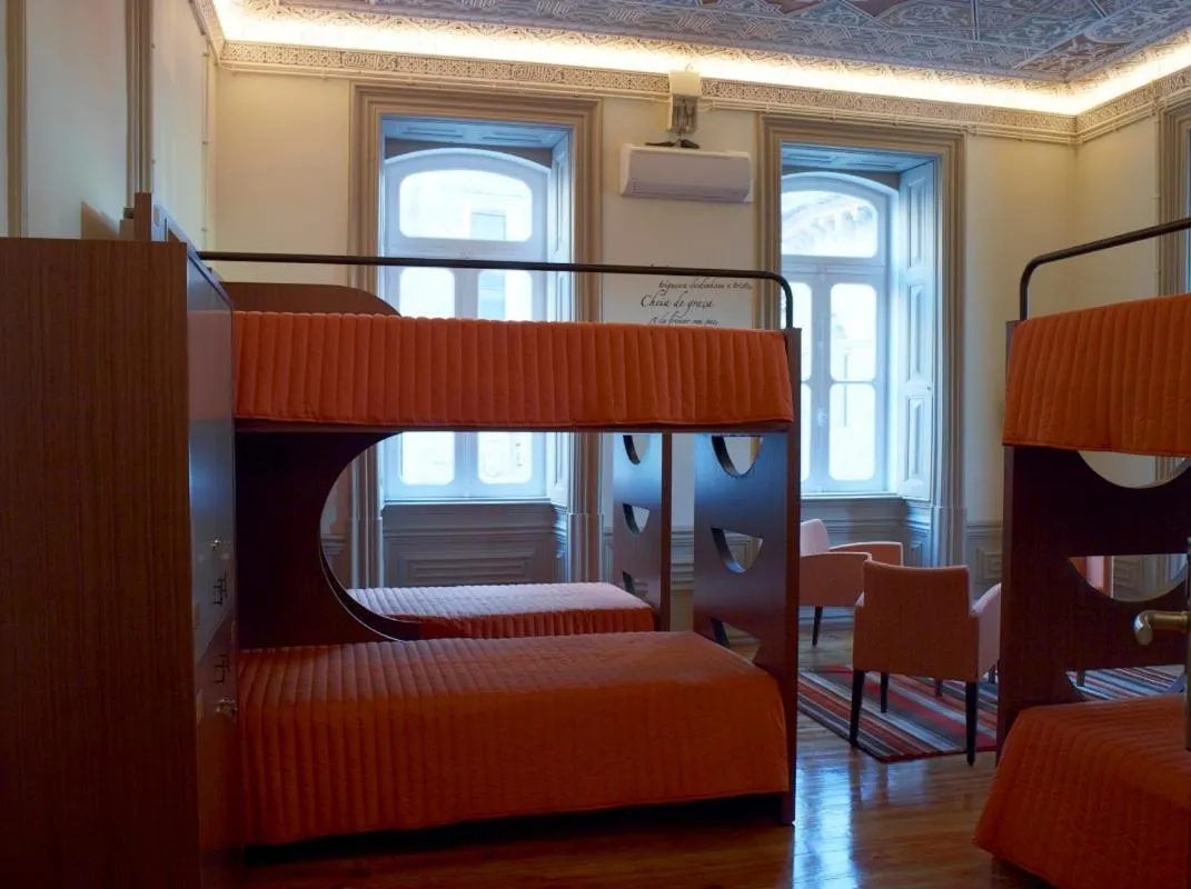 Bed in Serenata Hotel & Hostel Coimbra