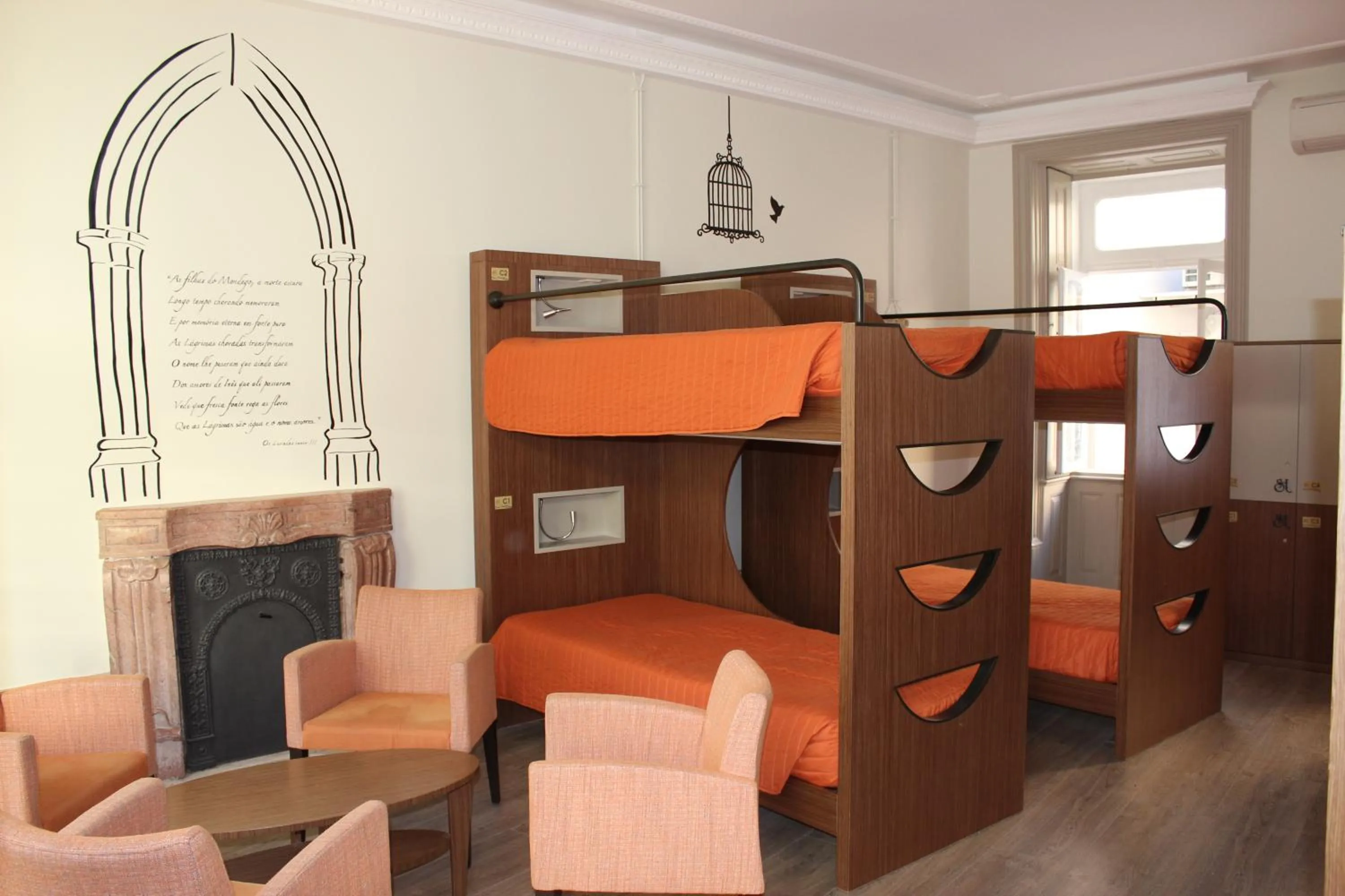 Bed in Serenata Hotel & Hostel Coimbra