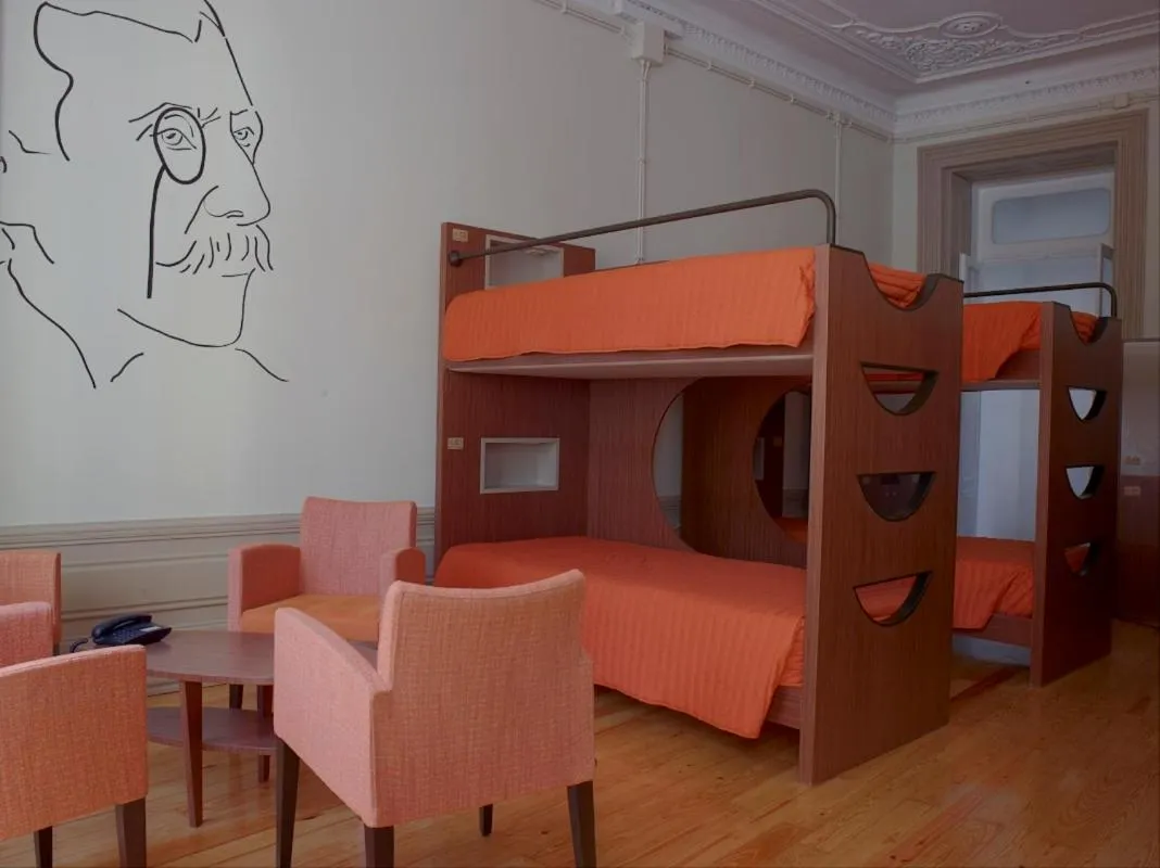 Bedroom in Serenata Hotel & Hostel Coimbra