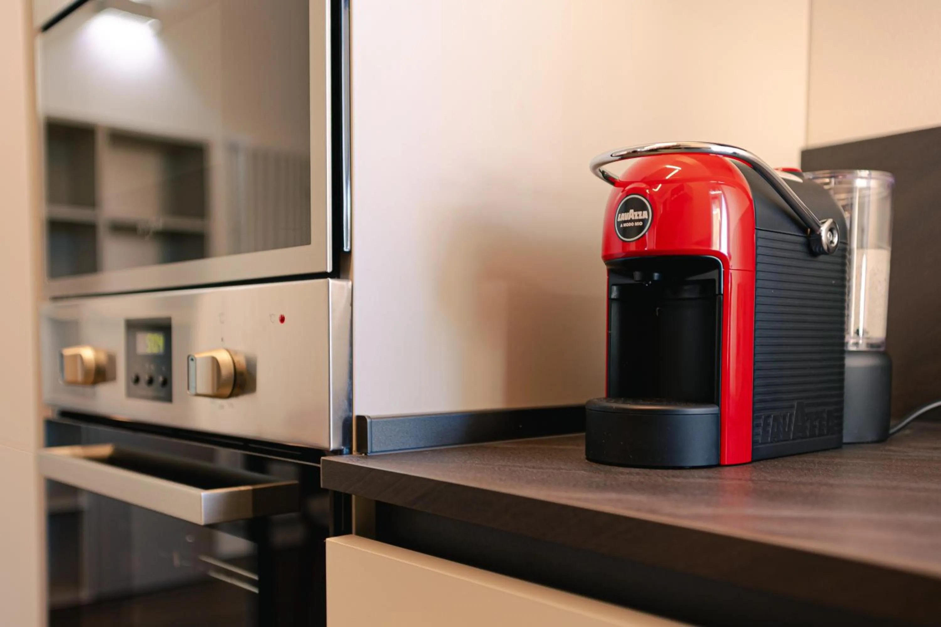 Coffee/tea facilities in Verona Centre Suite - Silkeys
