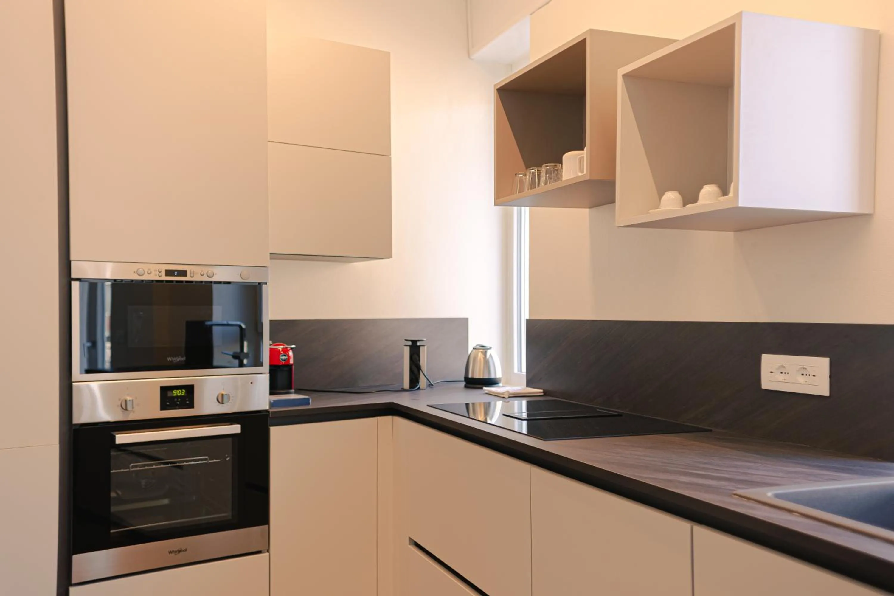 Kitchen or kitchenette in Verona Centre Suite - Silkeys