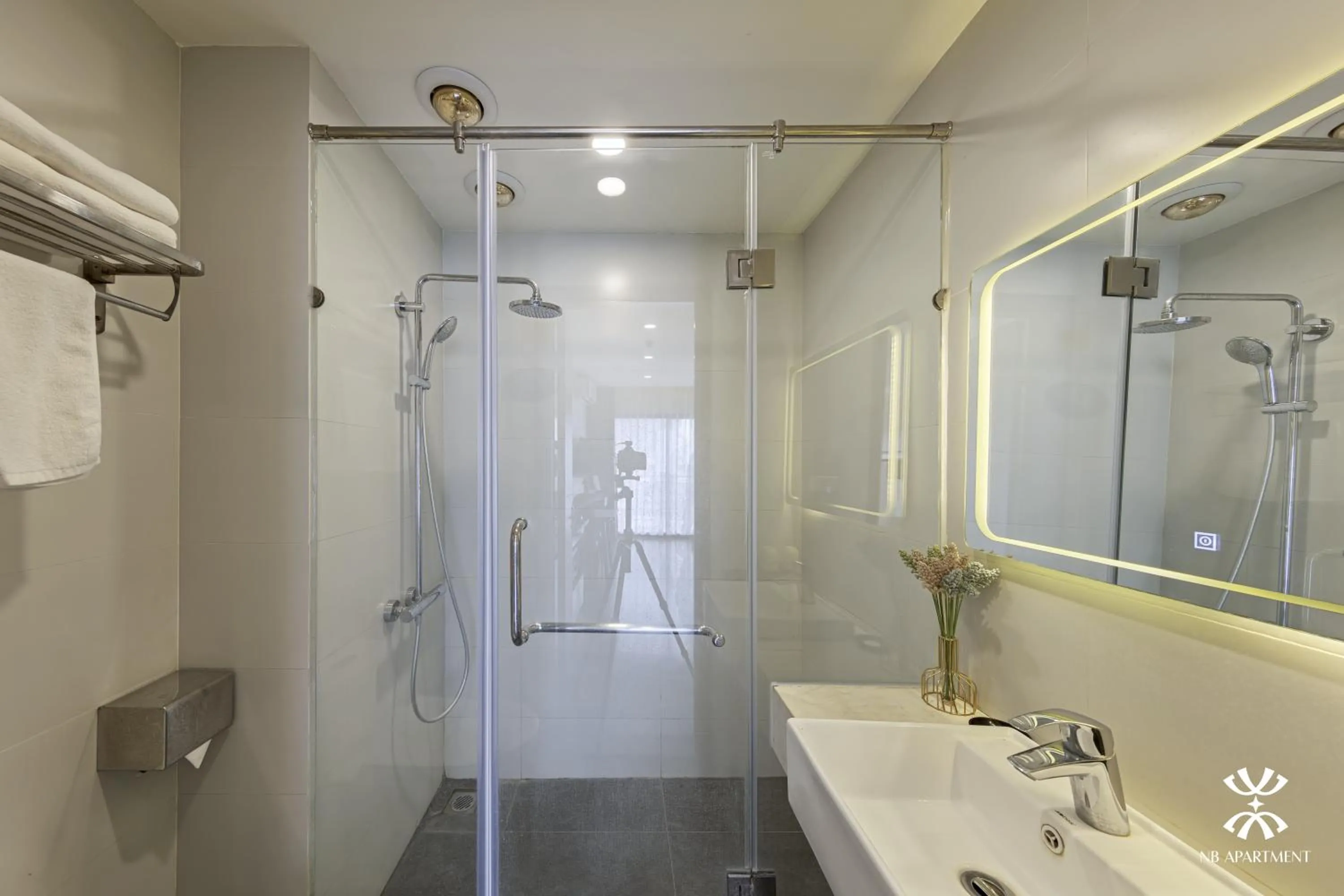 Shower in NB APARTMENT - KIM MA