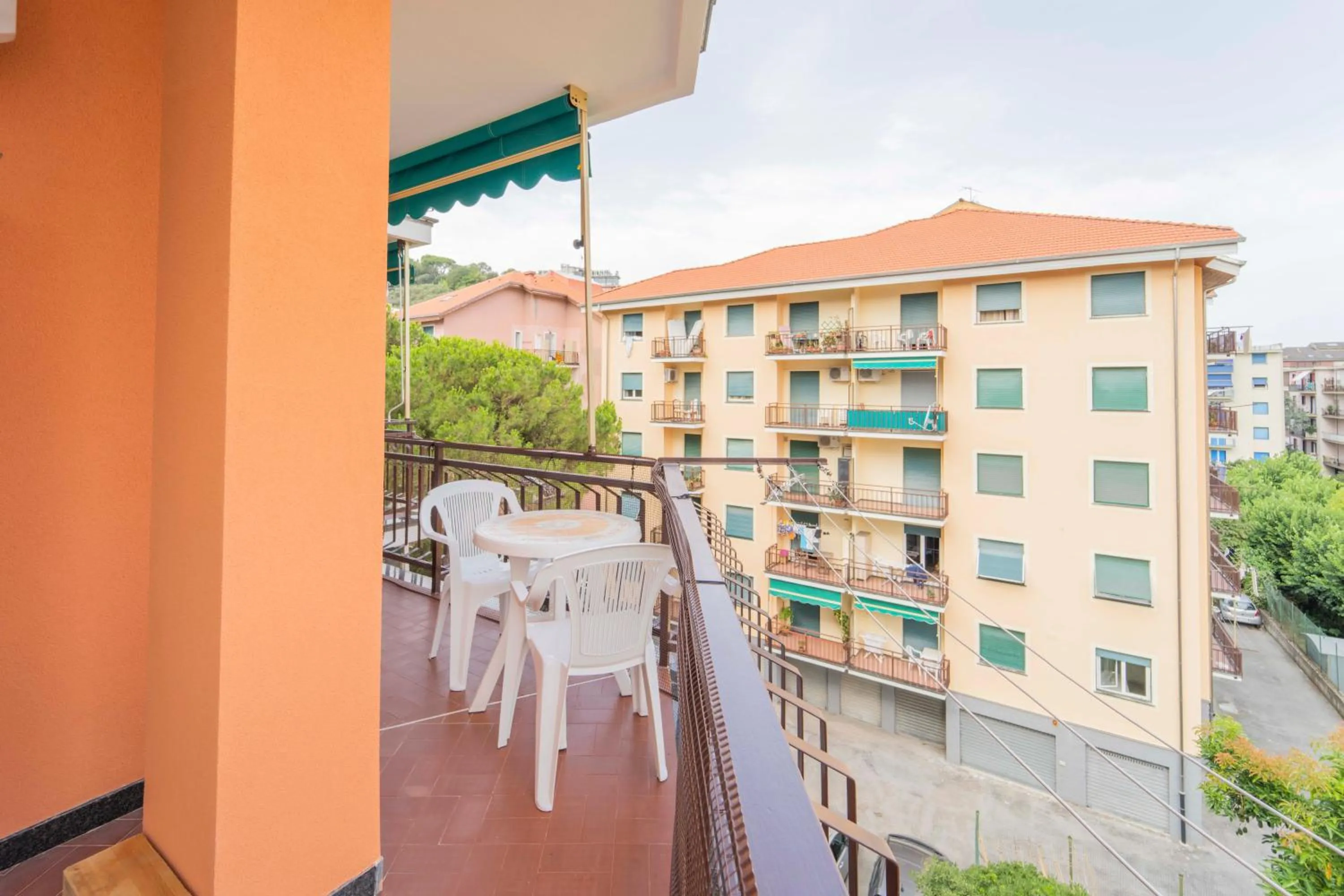 Balcony/Terrace in 193 - Casa Via della Chiusa - centralissimo e vicino alla baia del silenzio, spiaggia e mare 150m - Parcheggio GRATIS incluso e Aria condizionata