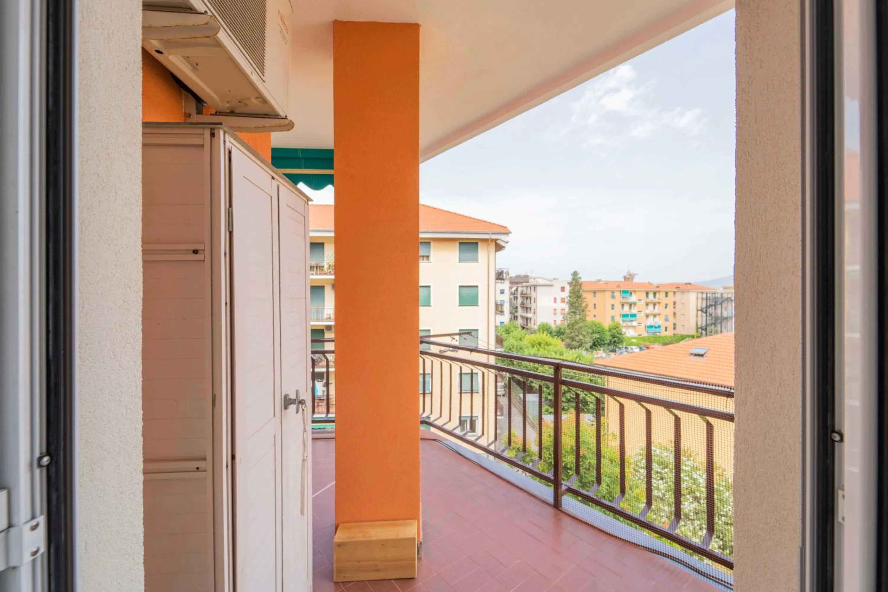 Balcony/Terrace in 193 - Casa Via della Chiusa - centralissimo e vicino alla baia del silenzio, spiaggia e mare 150m - Parcheggio GRATIS incluso e Aria condizionata