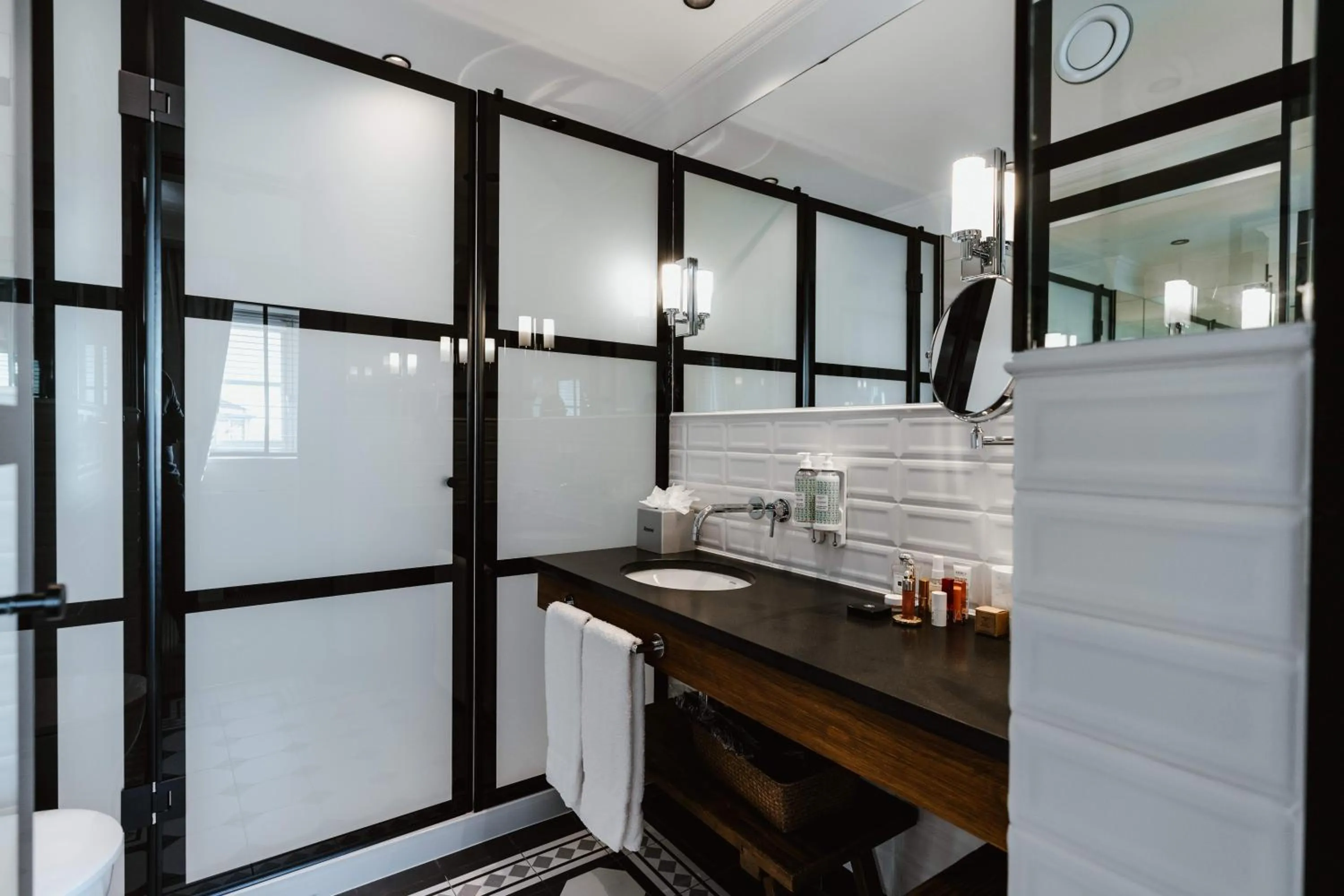 Bathroom in AlmaLusa Alfama