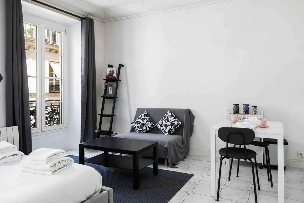 Bed in Promo! Beautiful apt near the Galeries Lafayette!