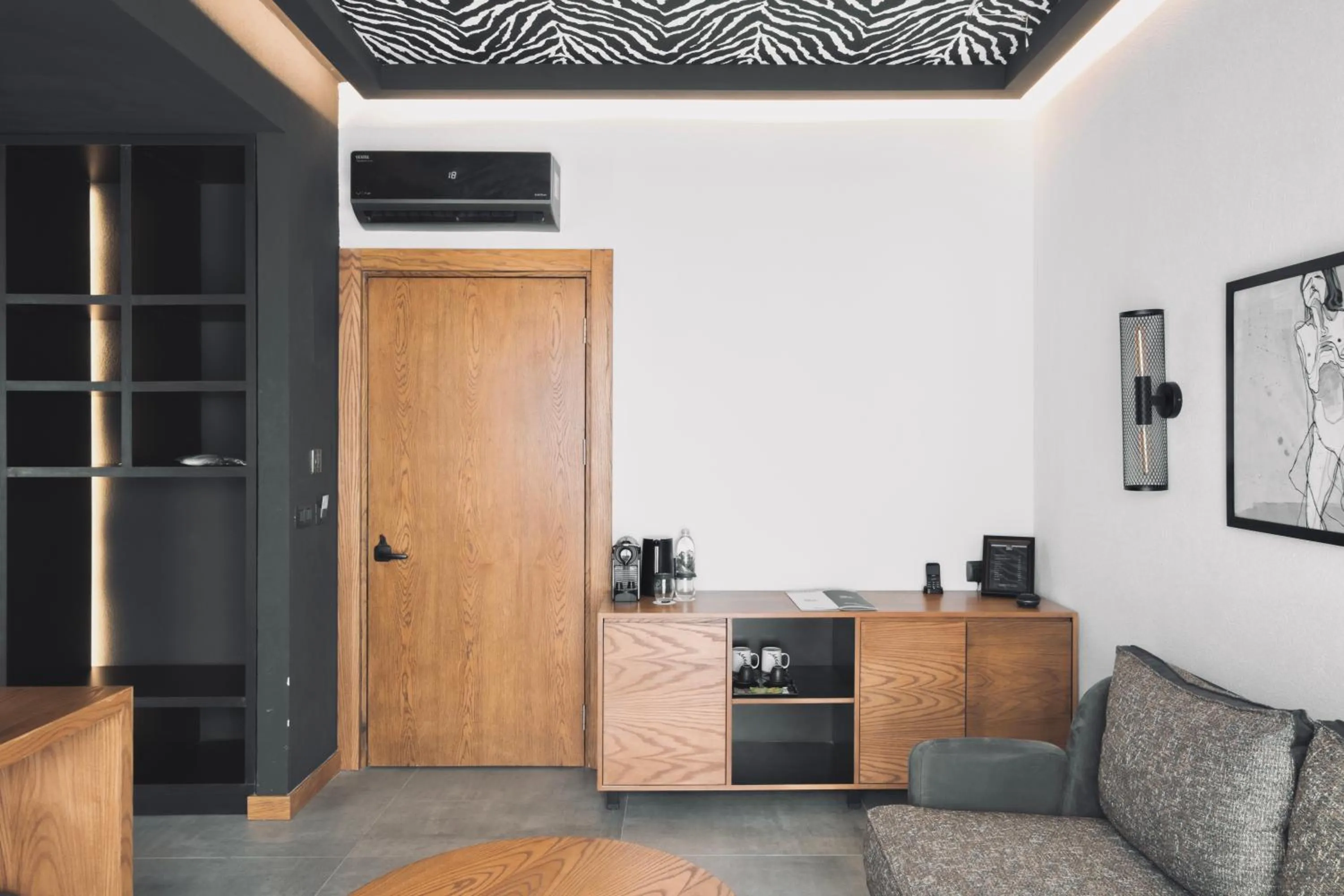 Coffee/tea facilities in The Local House Alaçatı