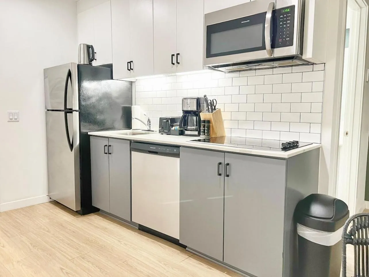 Dapper Retreat in Vibrant San Diego