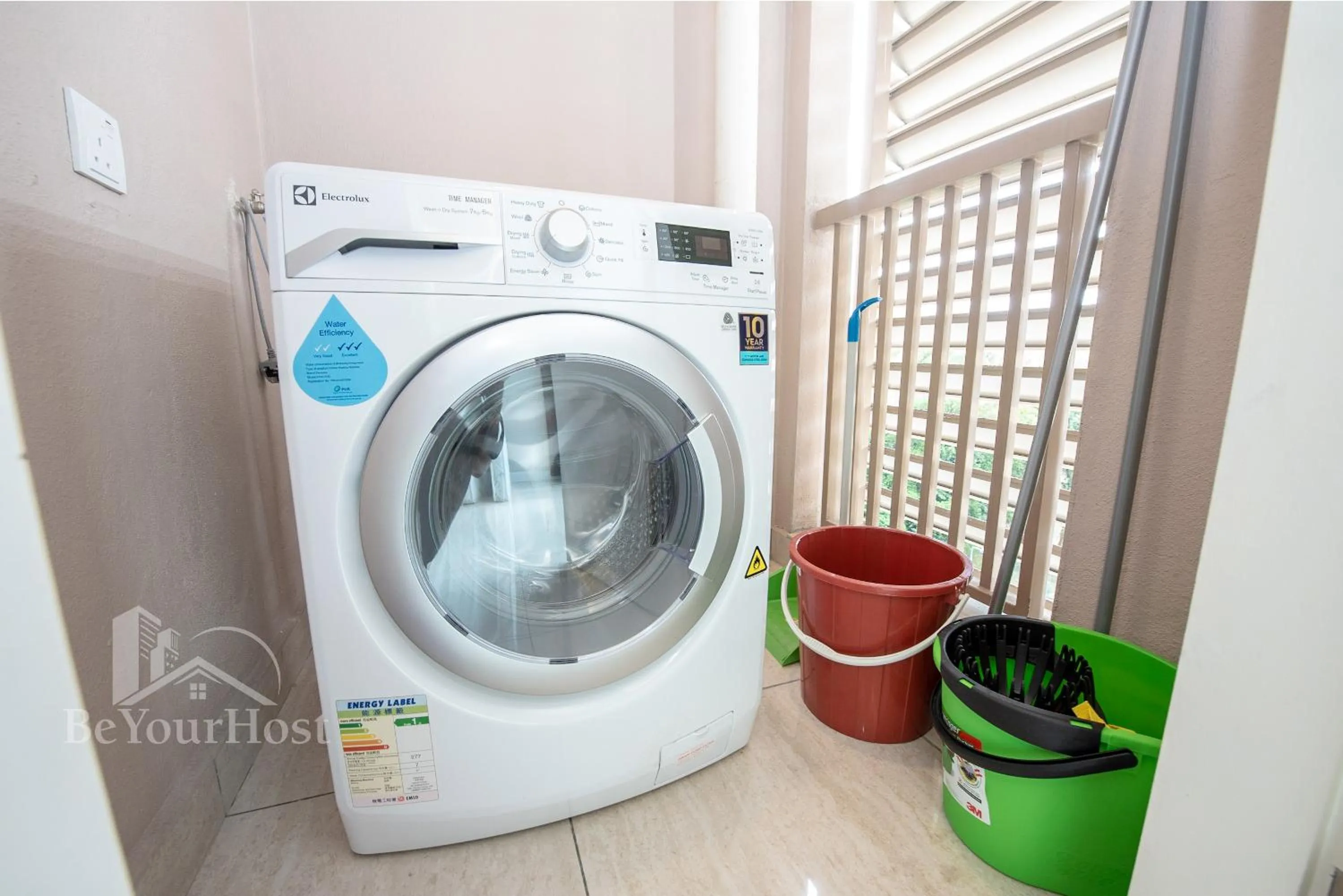 washing machine in Dorsett Residences Sri Hartamas (Kuala Lumpur)