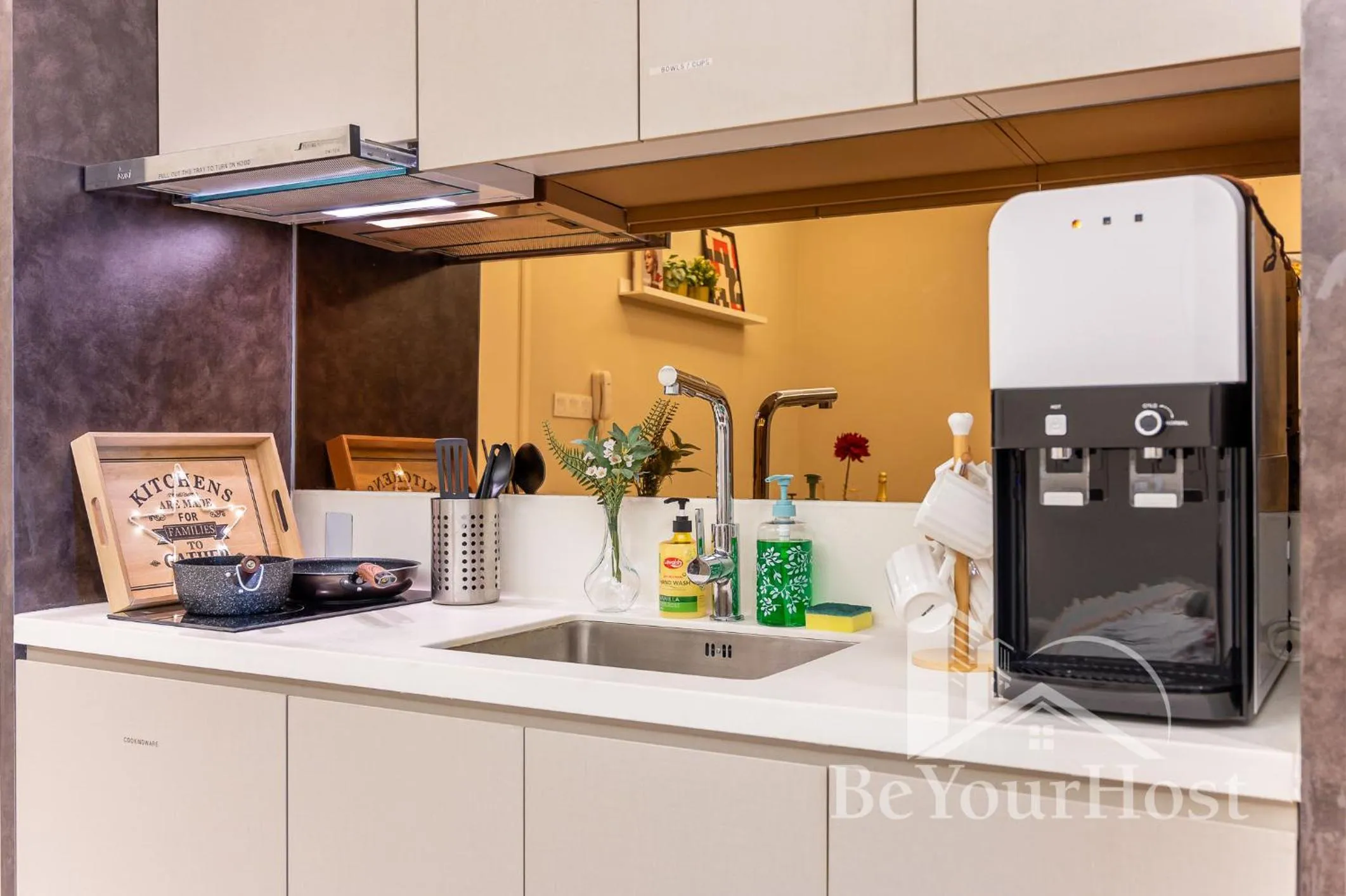 Kitchen or kitchenette in Dorsett Residences Sri Hartamas (Kuala Lumpur)