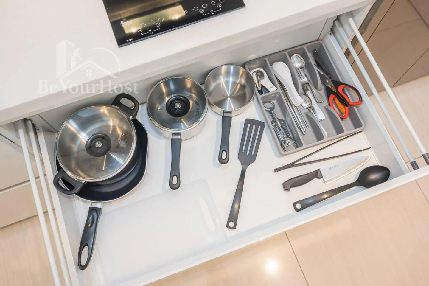 Kitchen or kitchenette in Dorsett Residences Sri Hartamas (Kuala Lumpur)