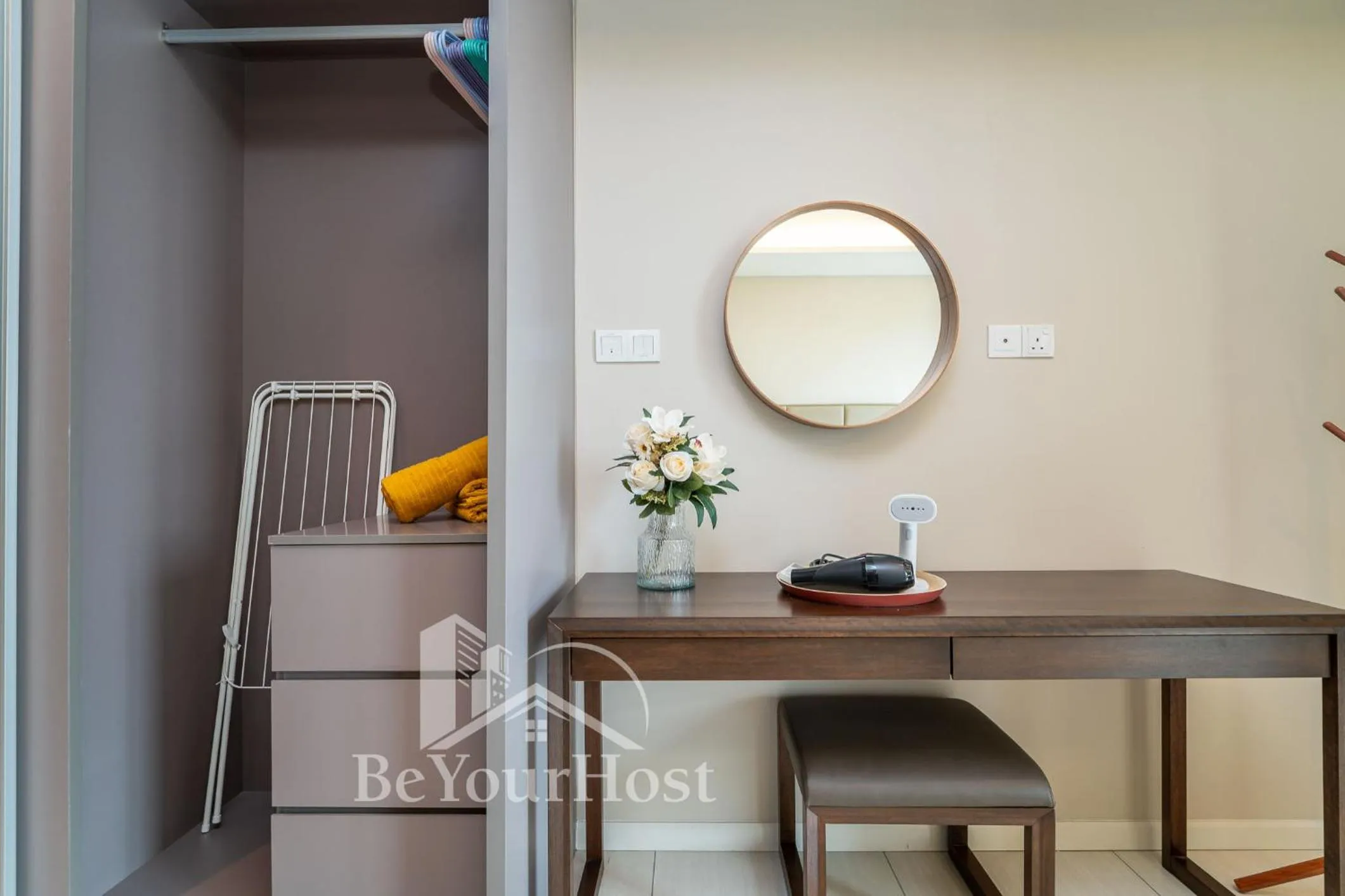 flat iron in Dorsett Residences Sri Hartamas (Kuala Lumpur)