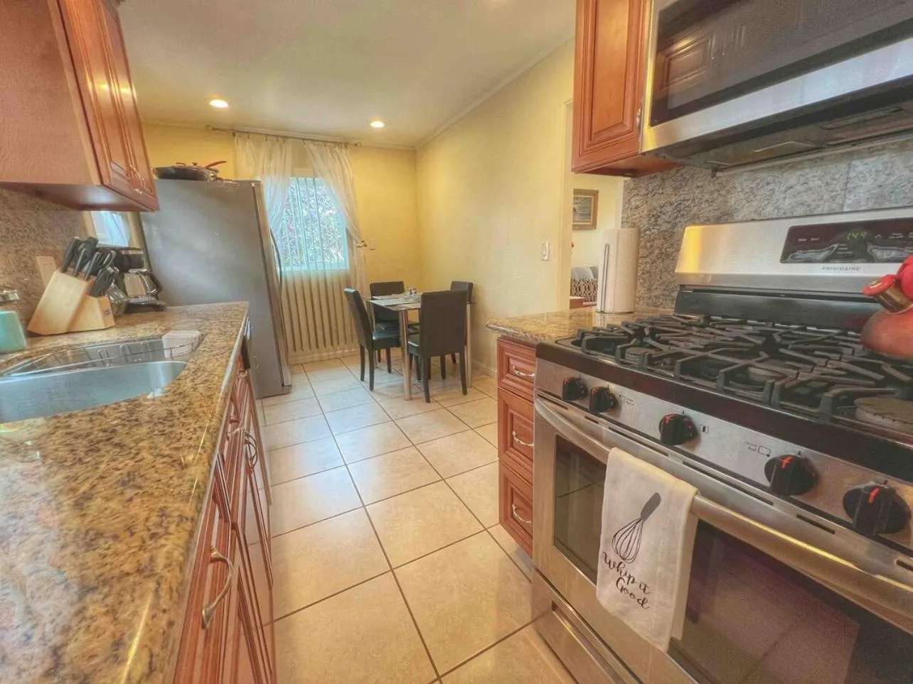 Pacific Beach Getaway Blocks From the Beach