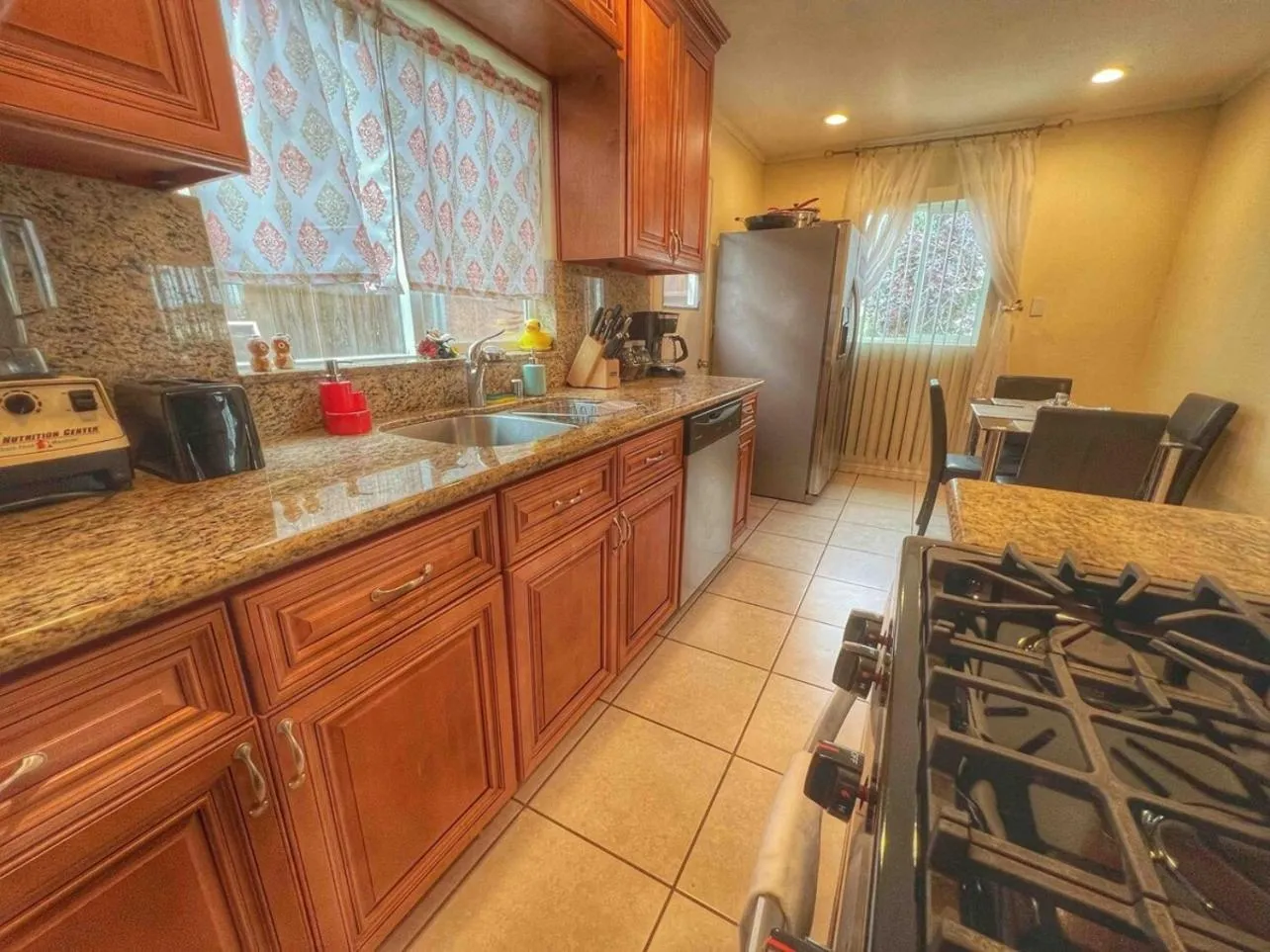 Pacific Beach Getaway Blocks From the Beach